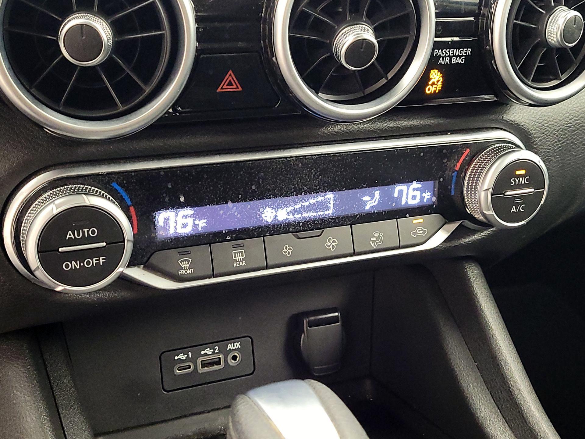 Thumbnail: 2020 Nissan Sentra - 16