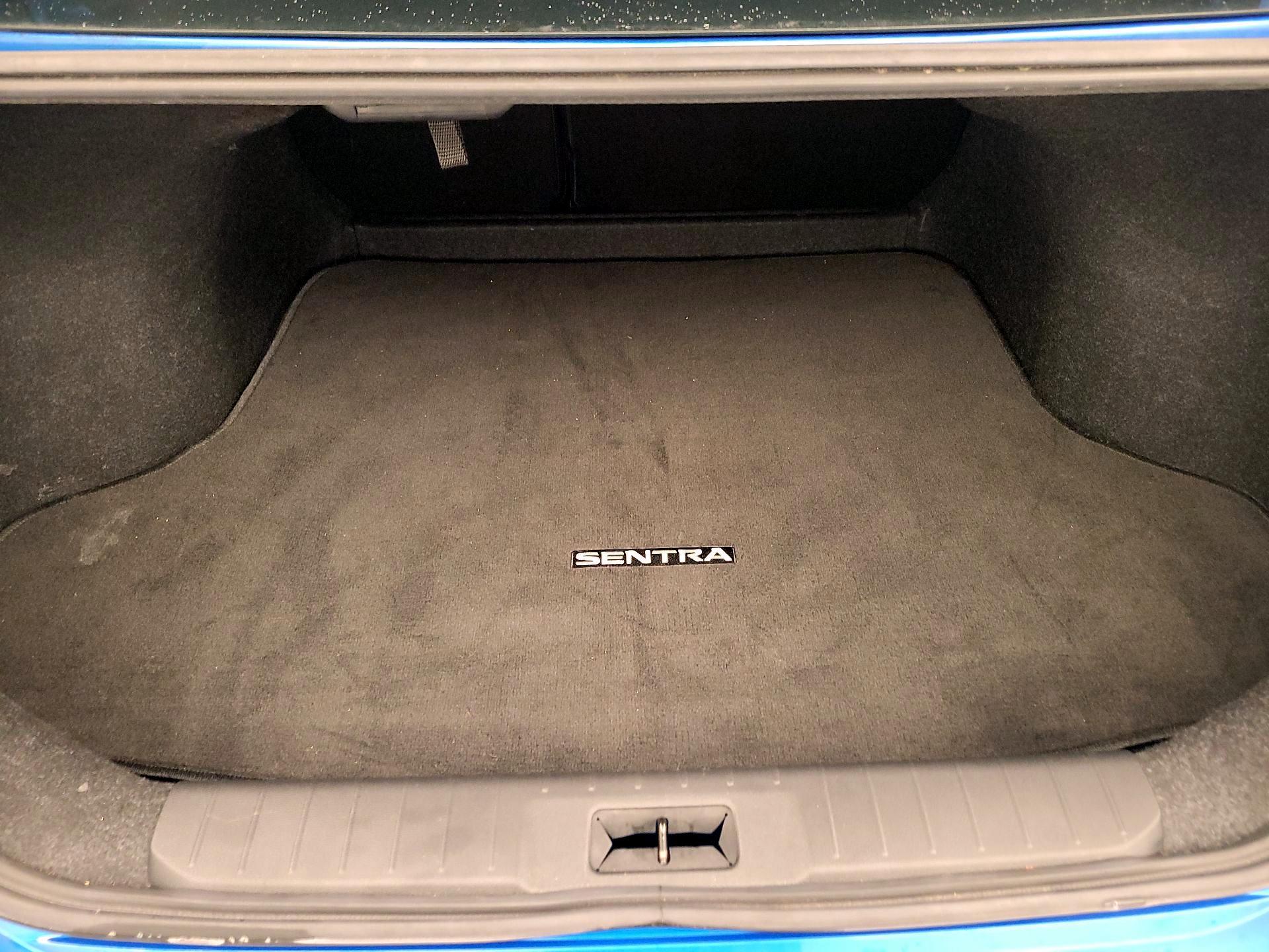 Thumbnail: 2020 Nissan Sentra - 20