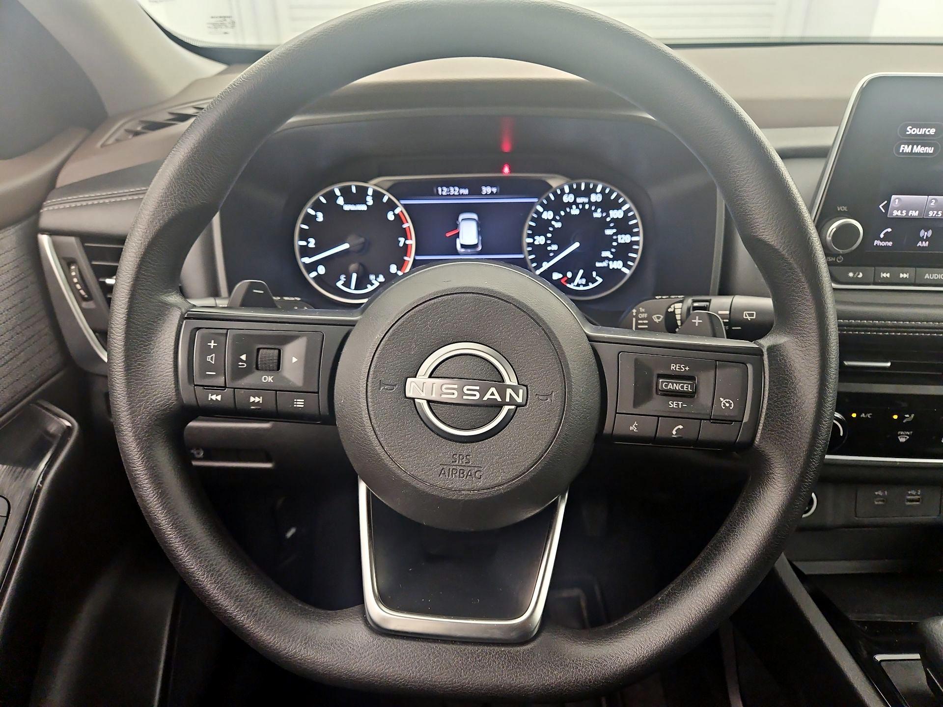 Thumbnail: 2023 Nissan Rogue - 10