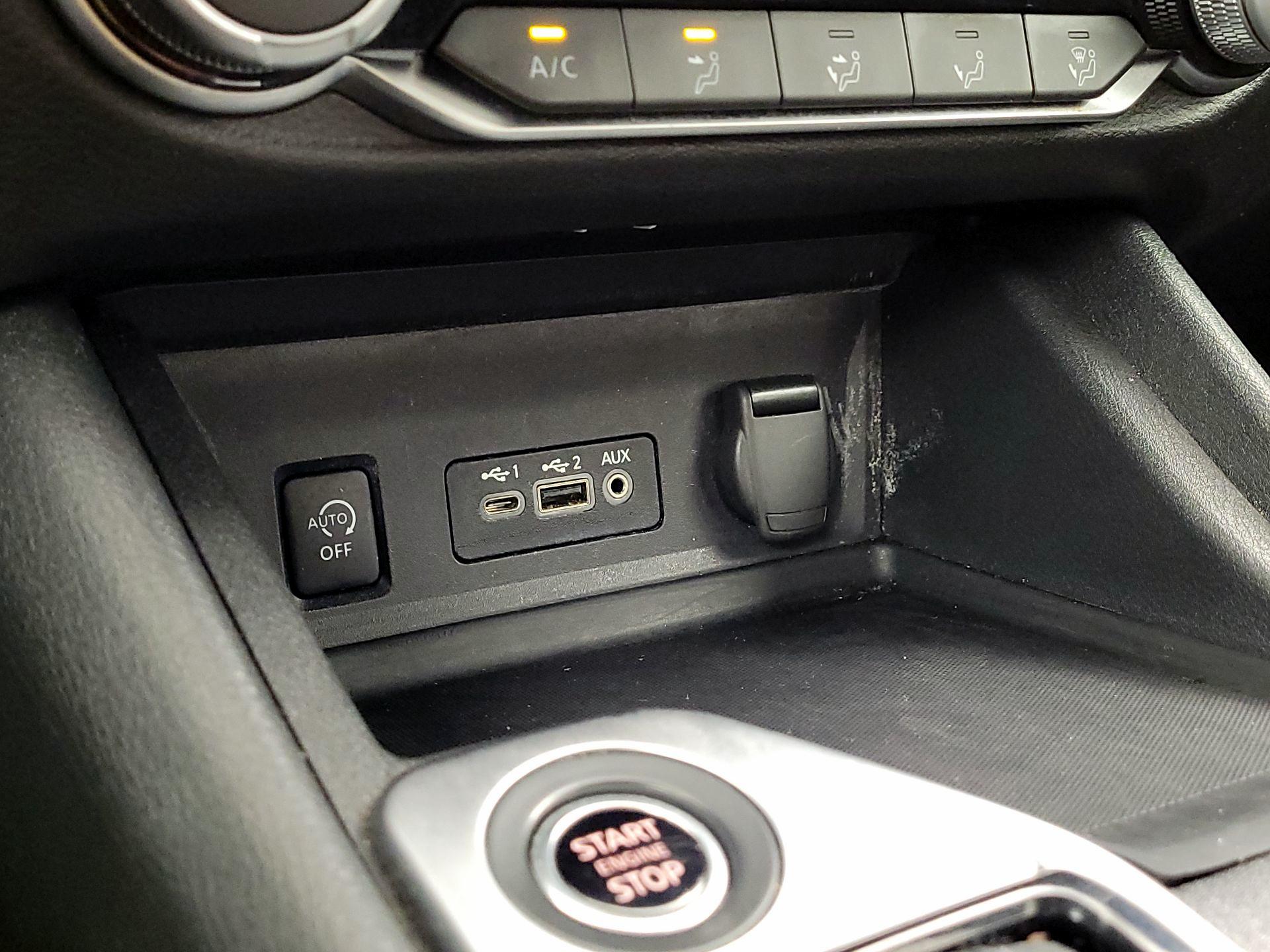 Thumbnail: 2024 Nissan Sentra - 18