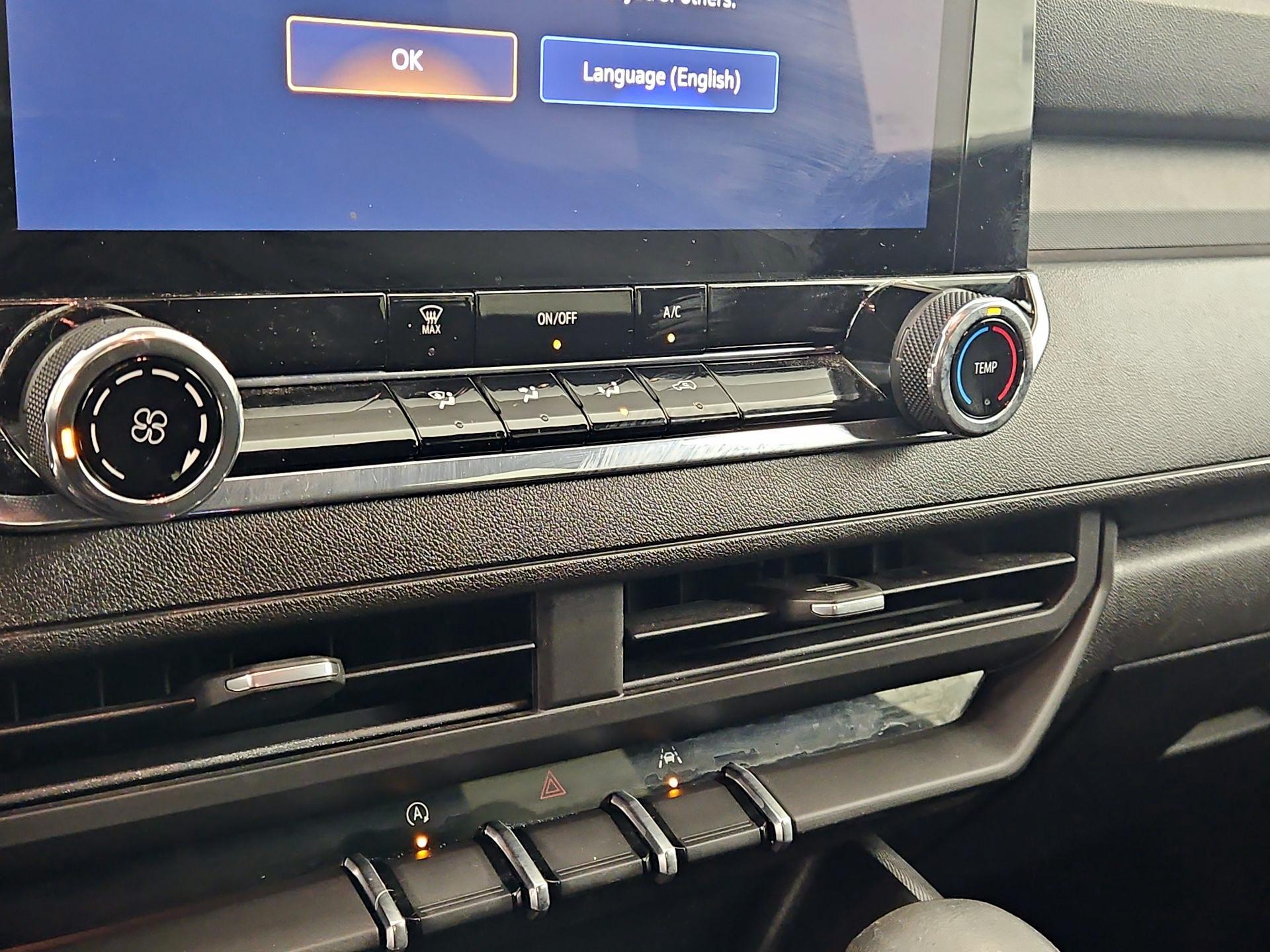 Thumbnail: 2023 Chevrolet Colorado - 16