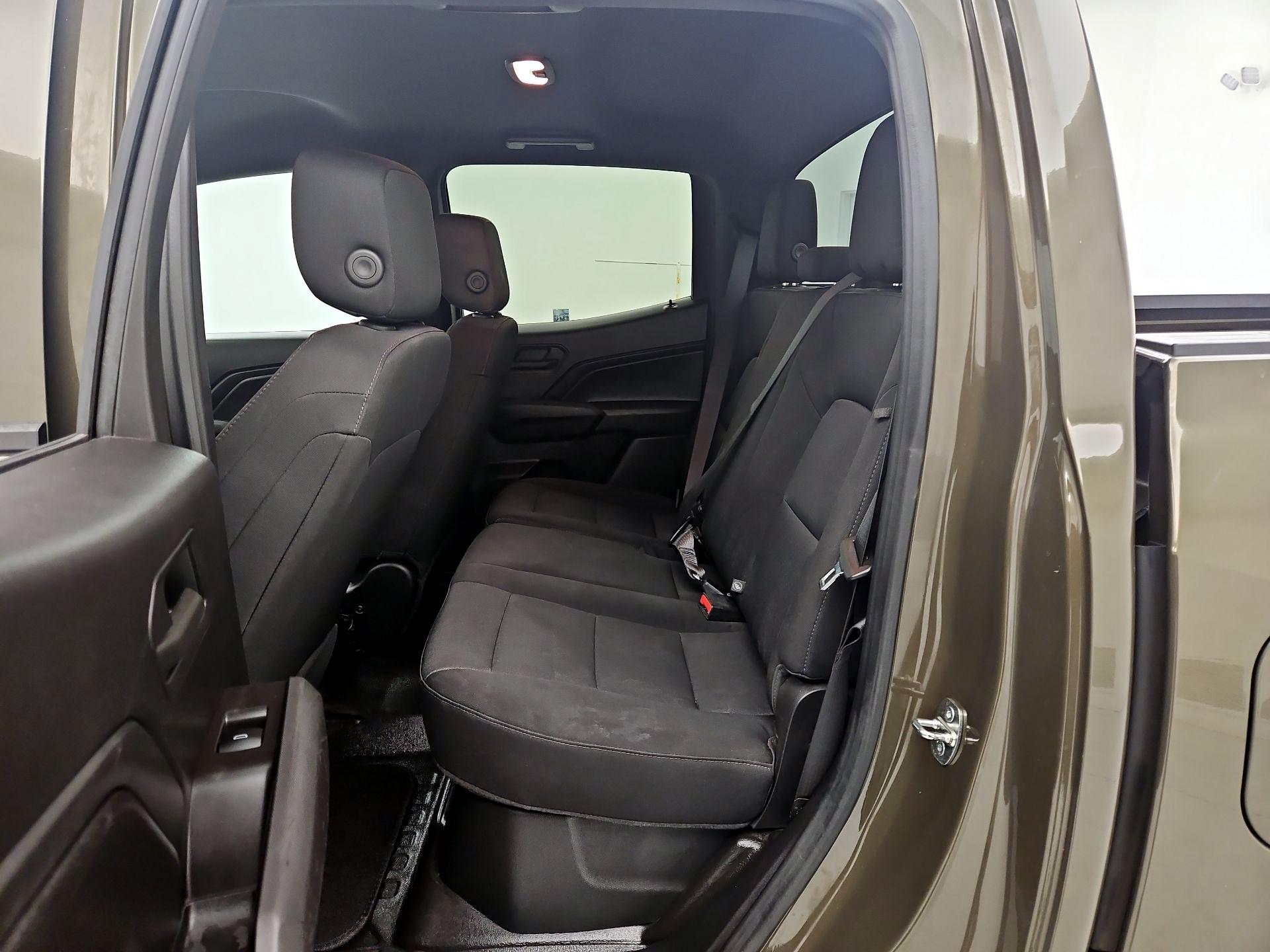 Thumbnail: 2023 Chevrolet Colorado - 19