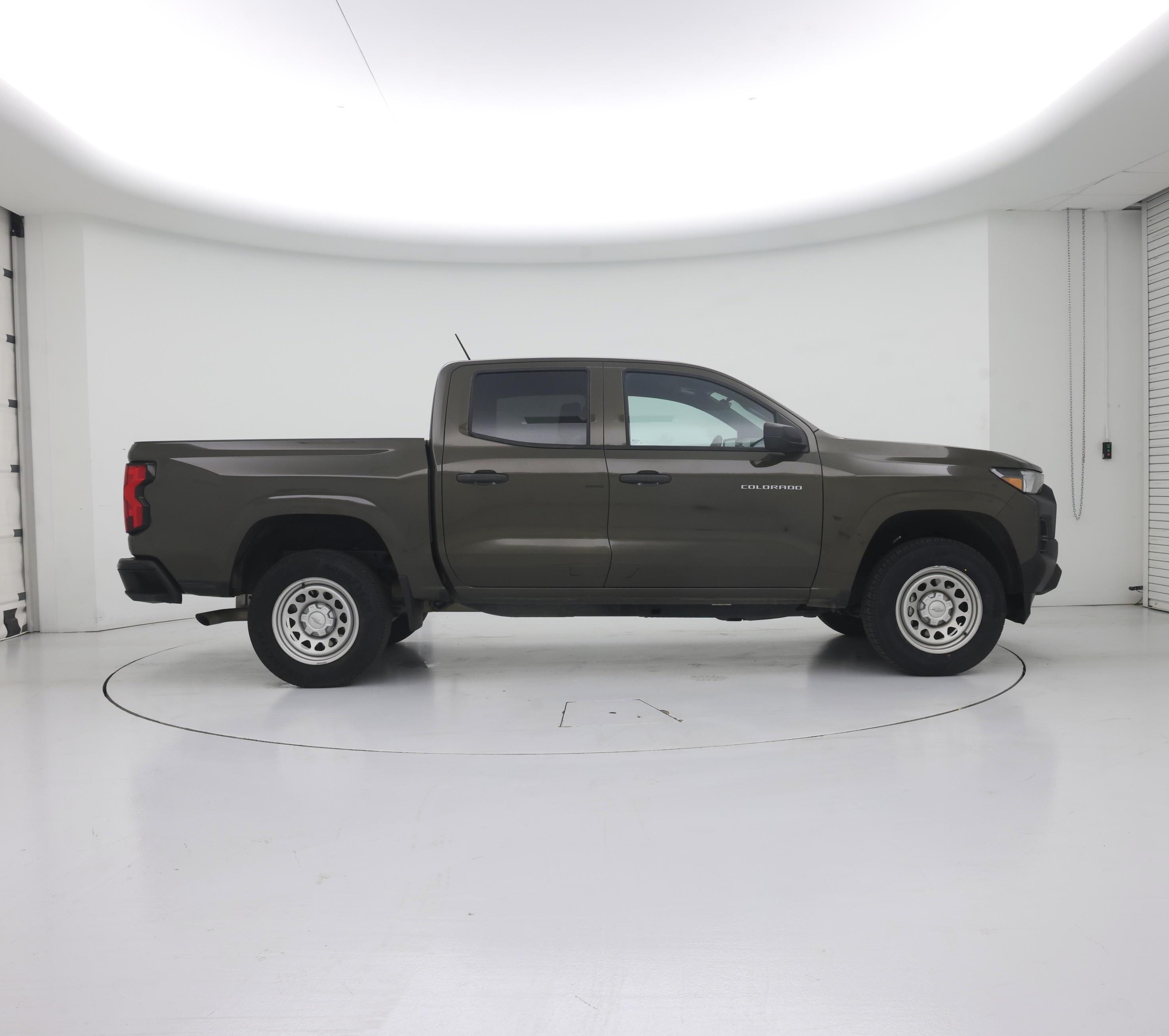 Thumbnail: 2023 Chevrolet Colorado - 7