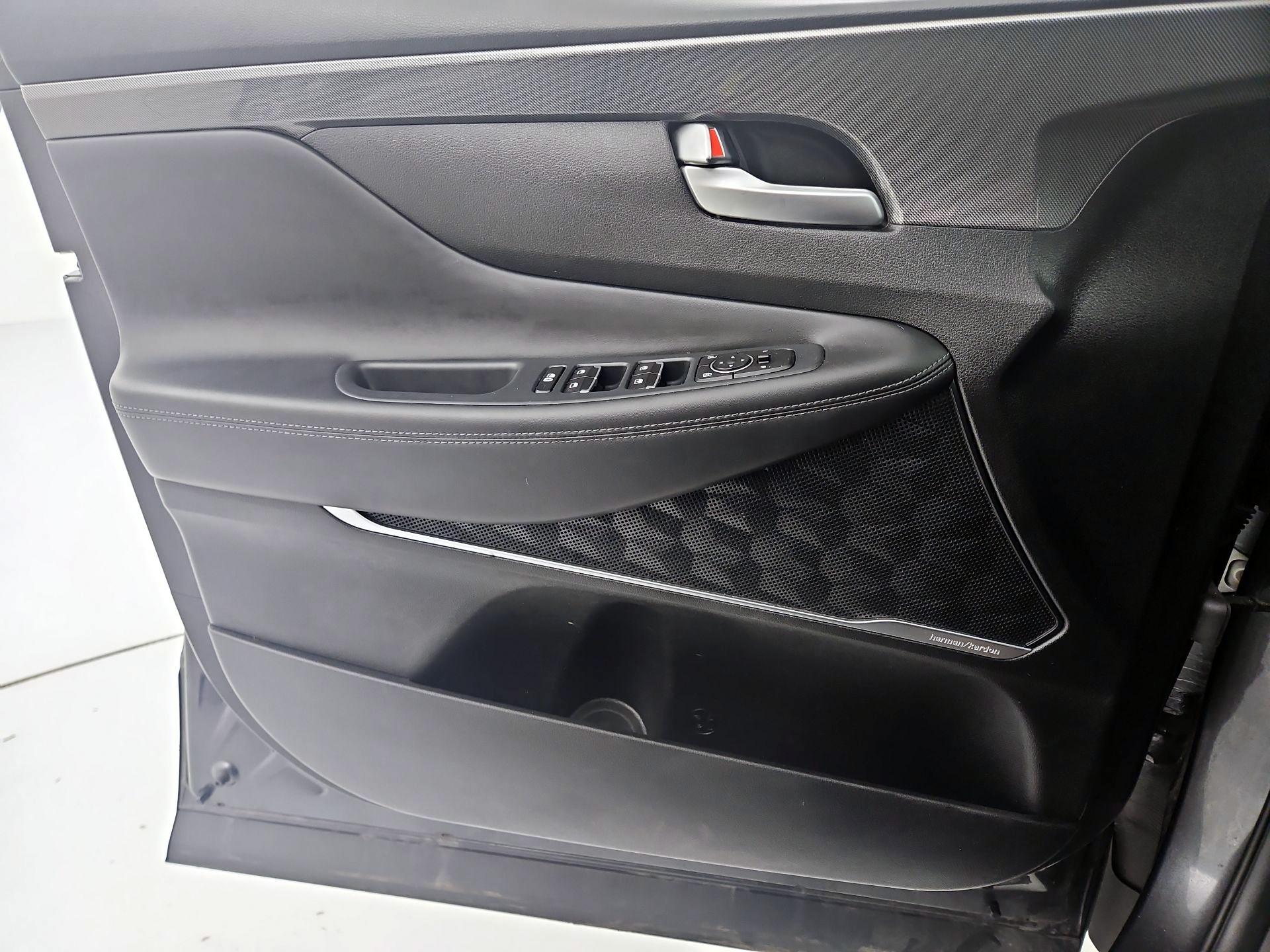 Thumbnail: 2022 Hyundai Santa Fe - 12