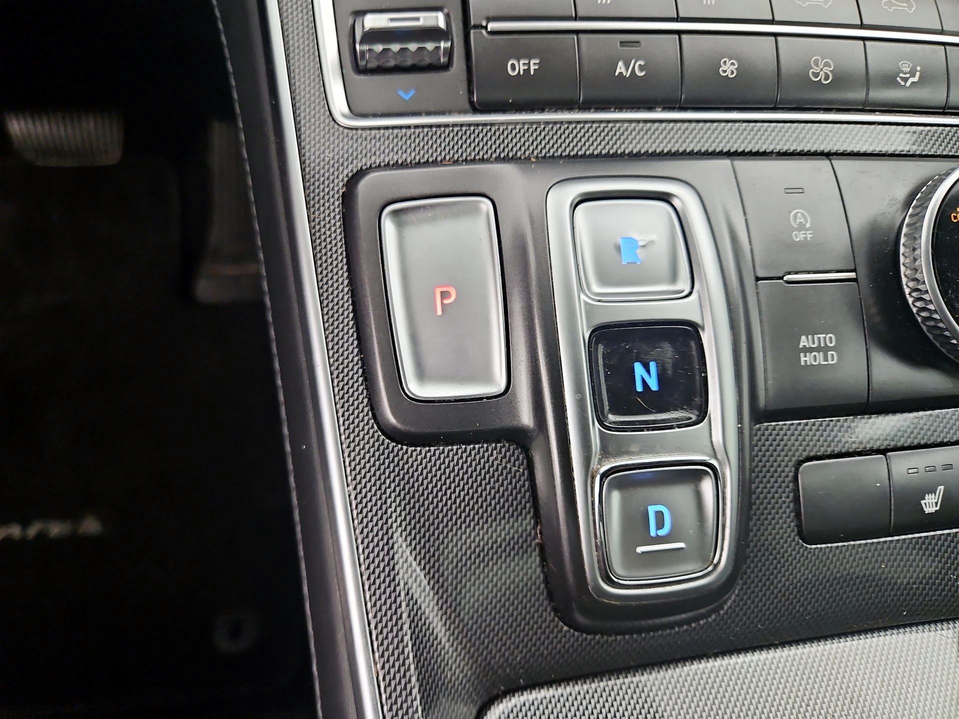 Thumbnail: 2022 Hyundai Santa Fe - 18