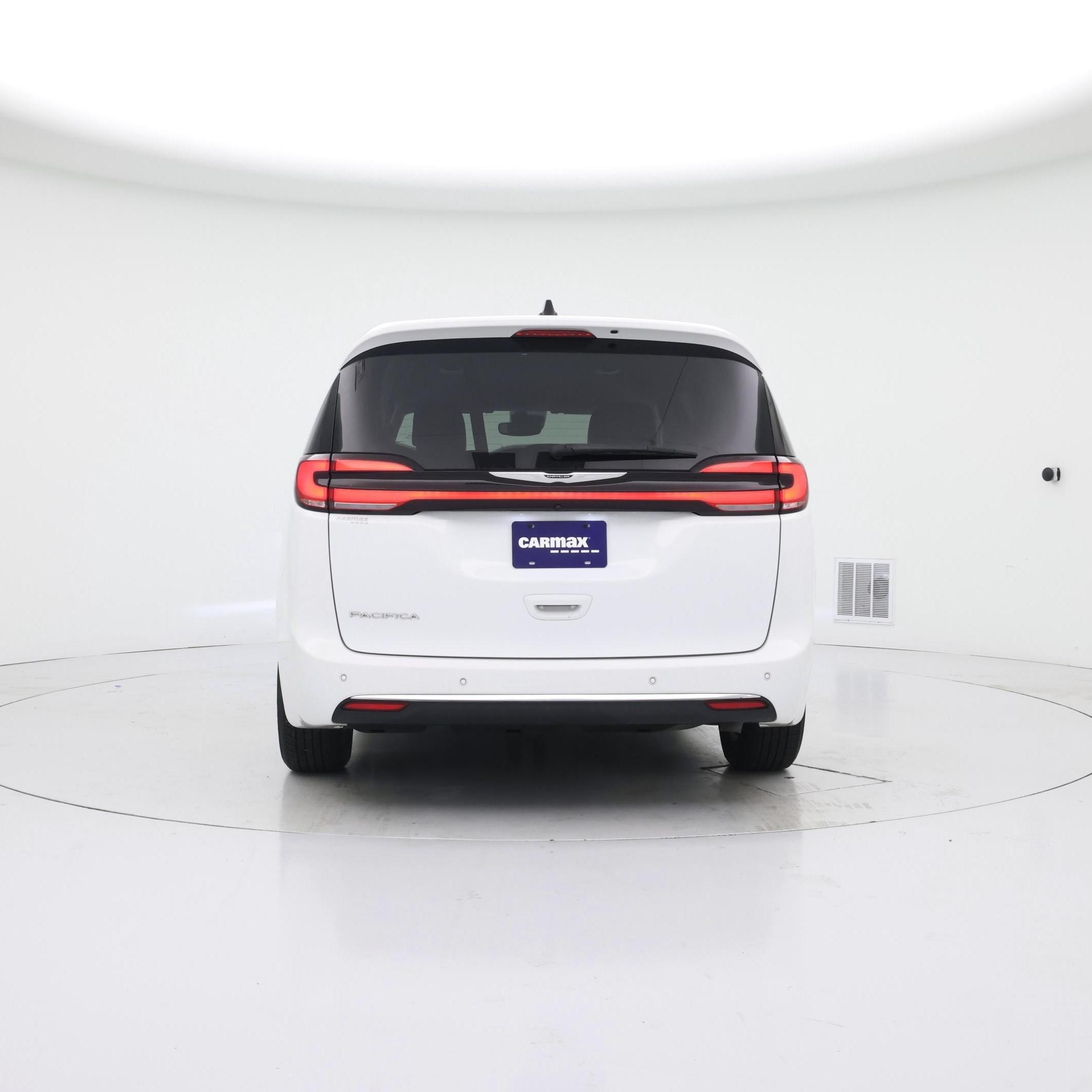 Thumbnail: 2024 Chrysler Pacifica - 6