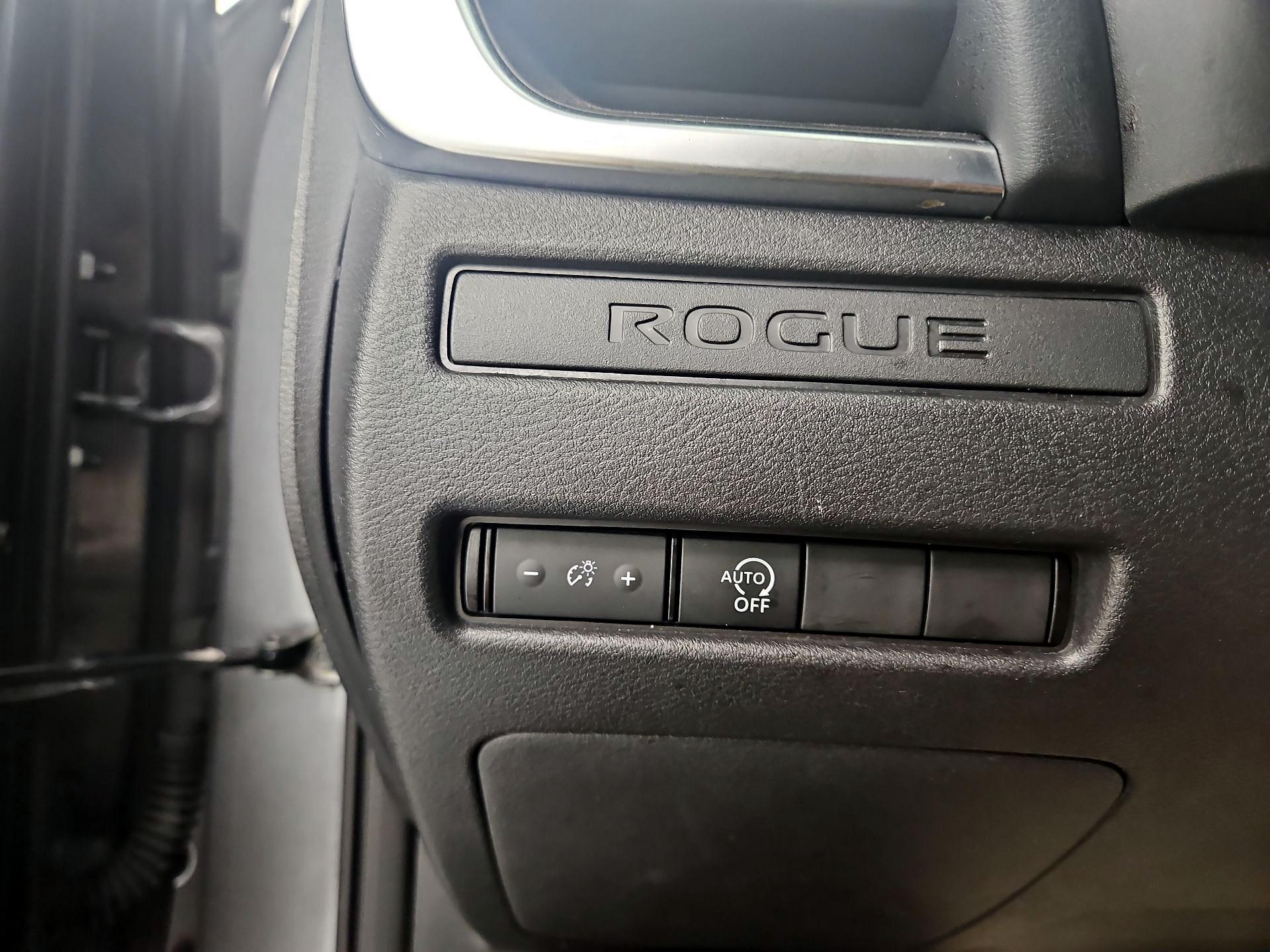 Thumbnail: 2023 Nissan Rogue - 13