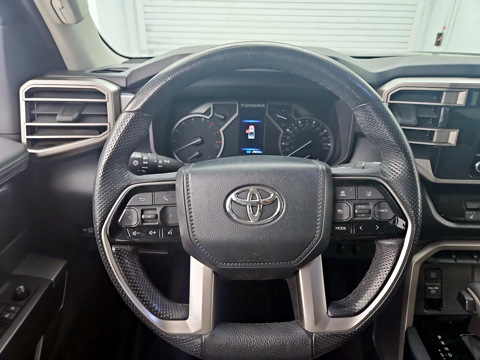 Thumbnail: 2024 Toyota Tundra - 10