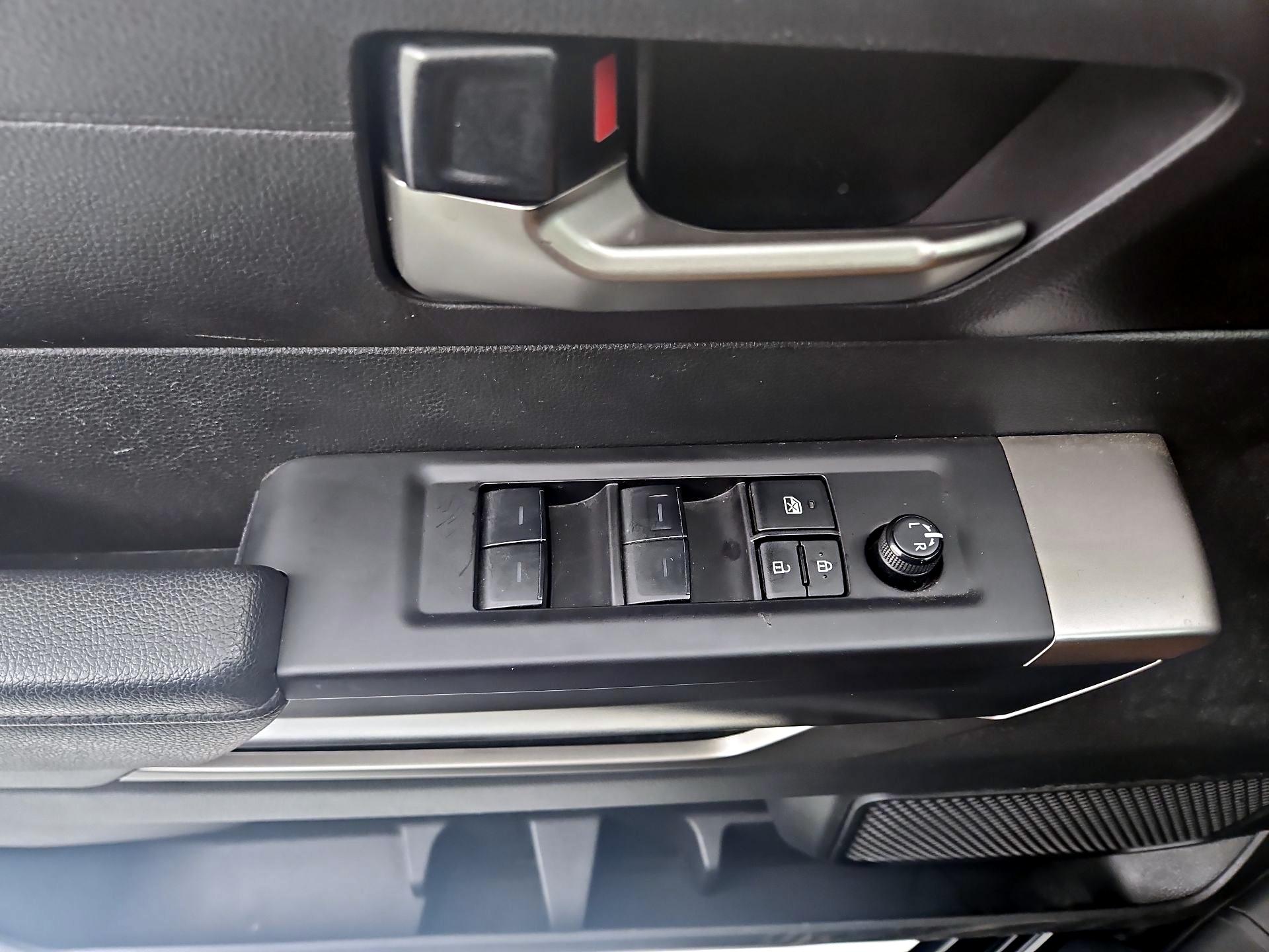 Thumbnail: 2024 Toyota Tundra - 12