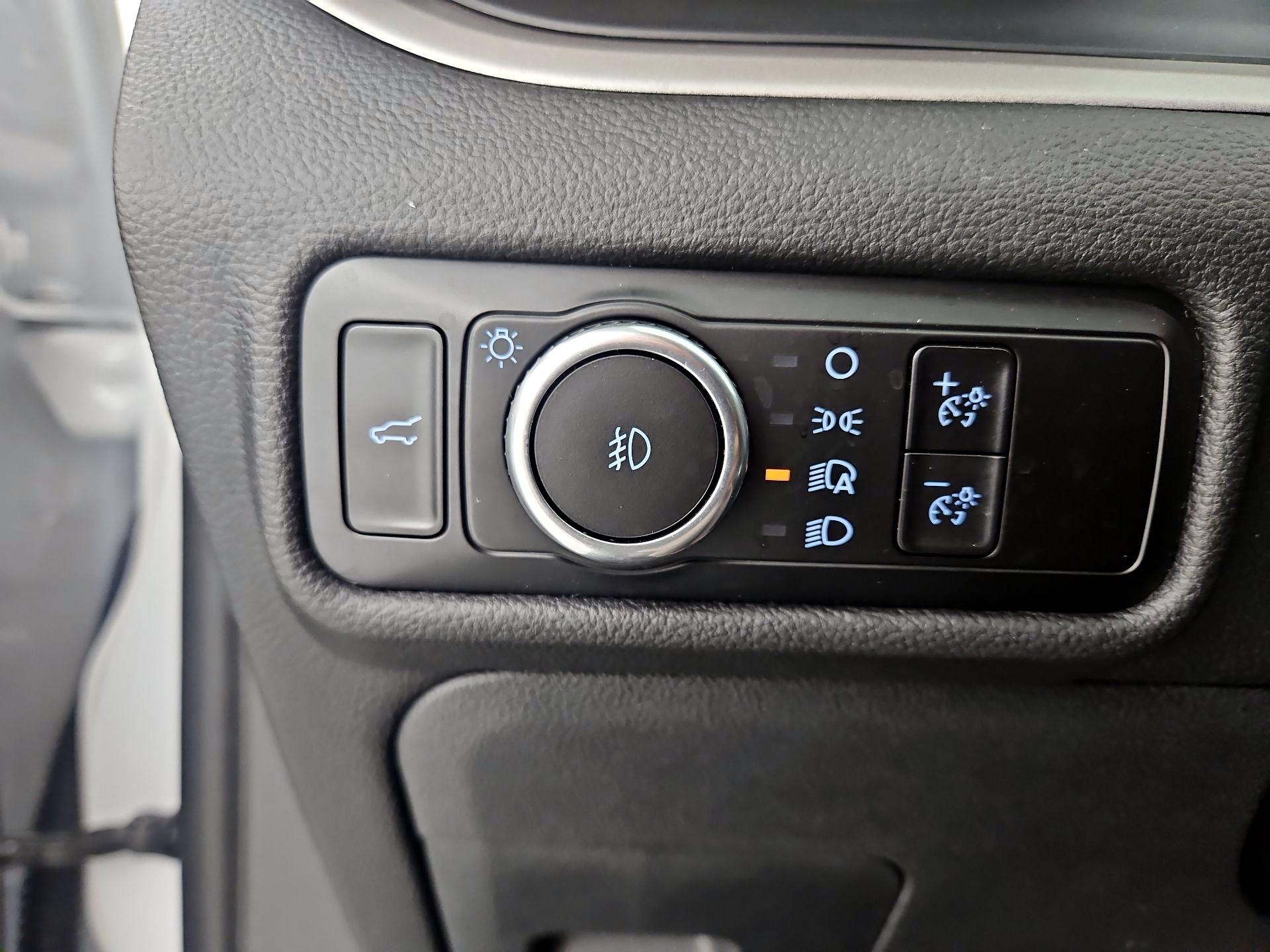 Thumbnail: 2023 Ford Explorer - 13