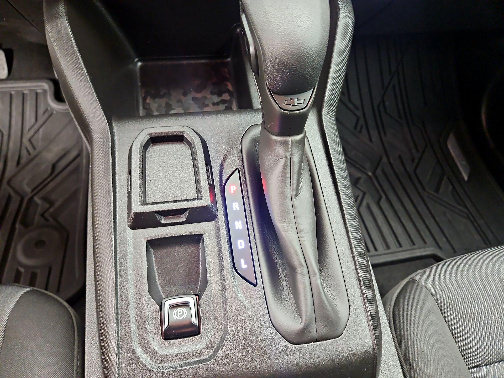 Thumbnail: 2024 Chevrolet Colorado - 18