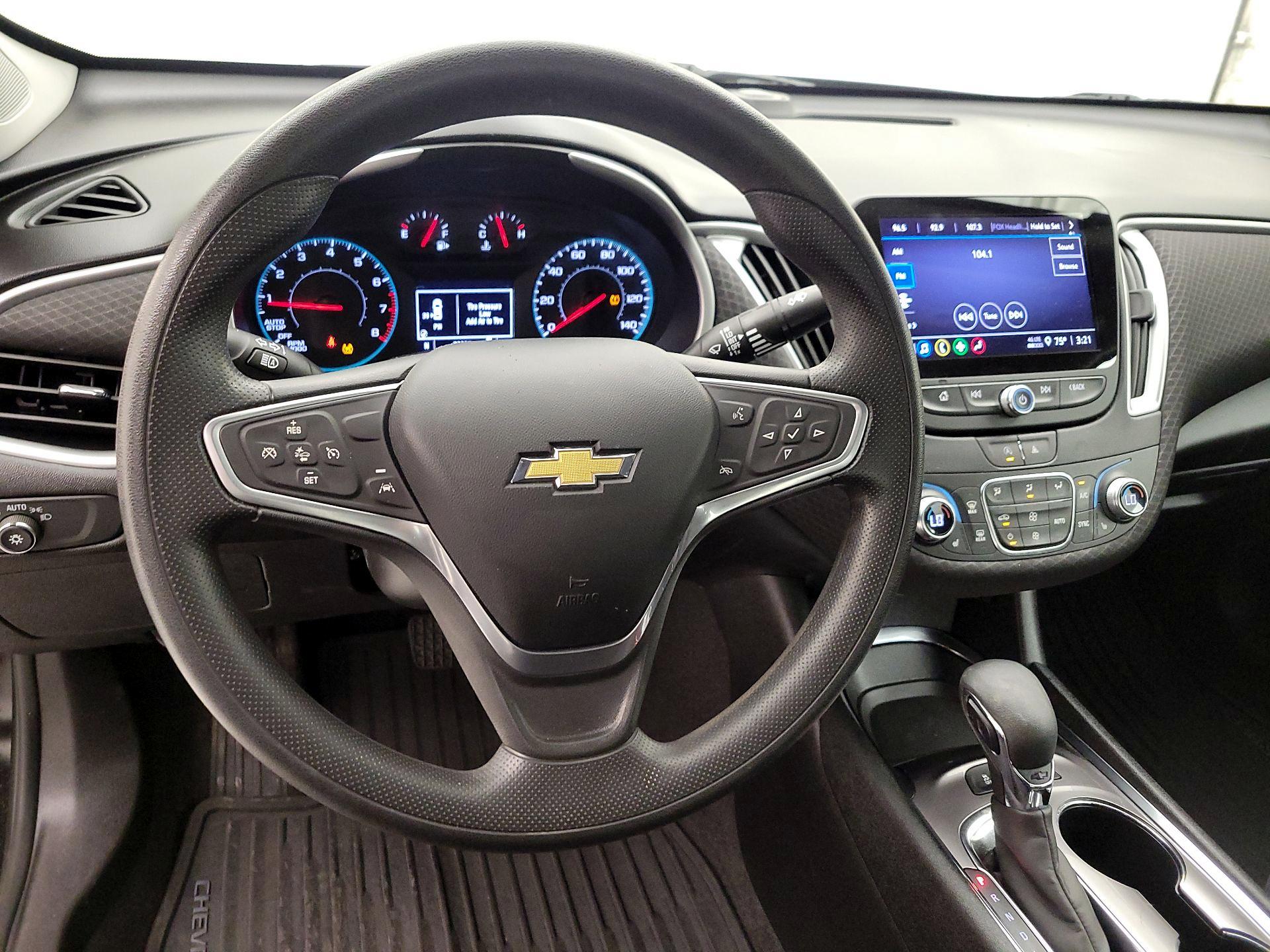 Thumbnail: 2023 Chevrolet Malibu - 10