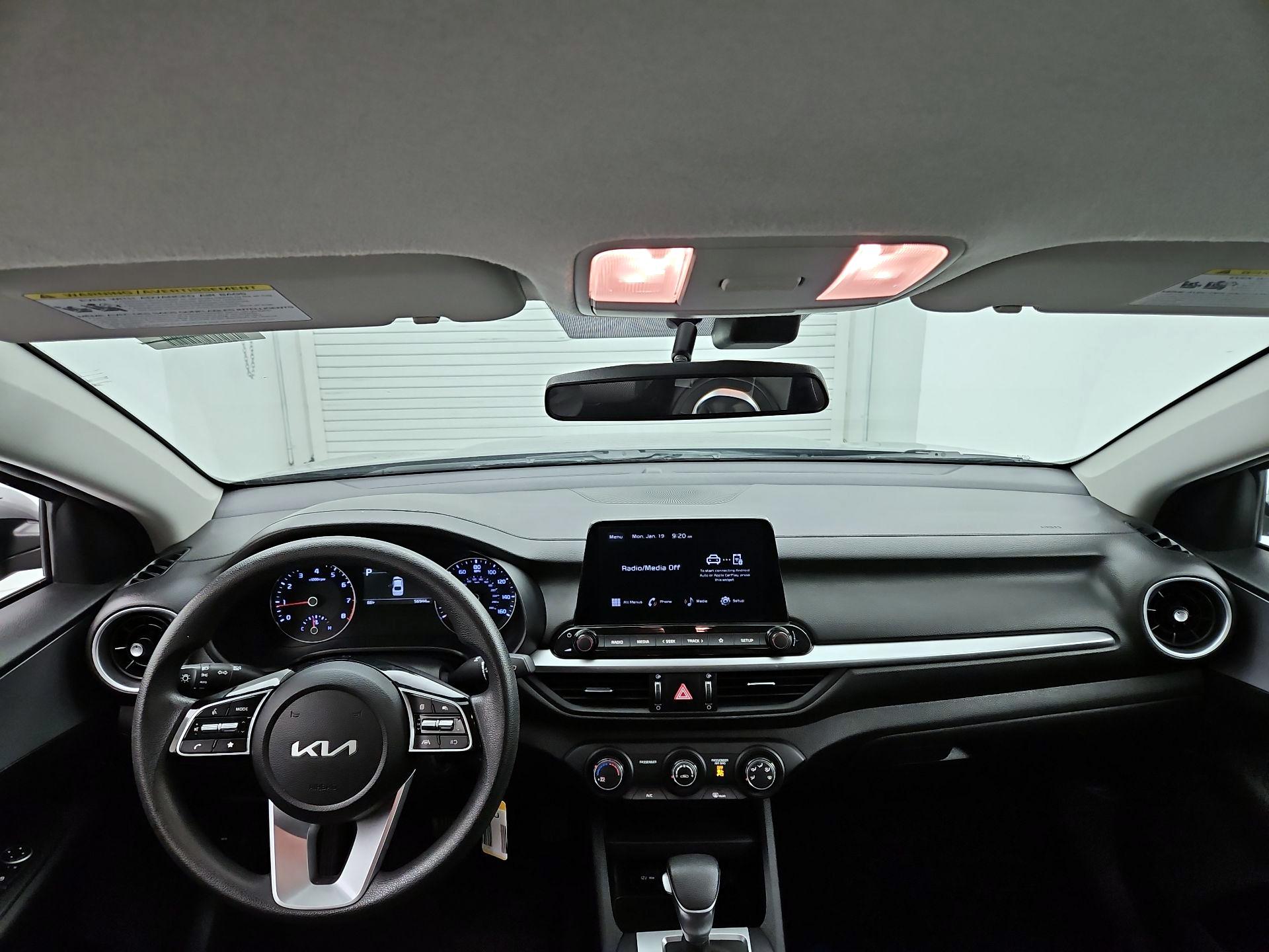 Thumbnail: 2024 Kia Forte - 9