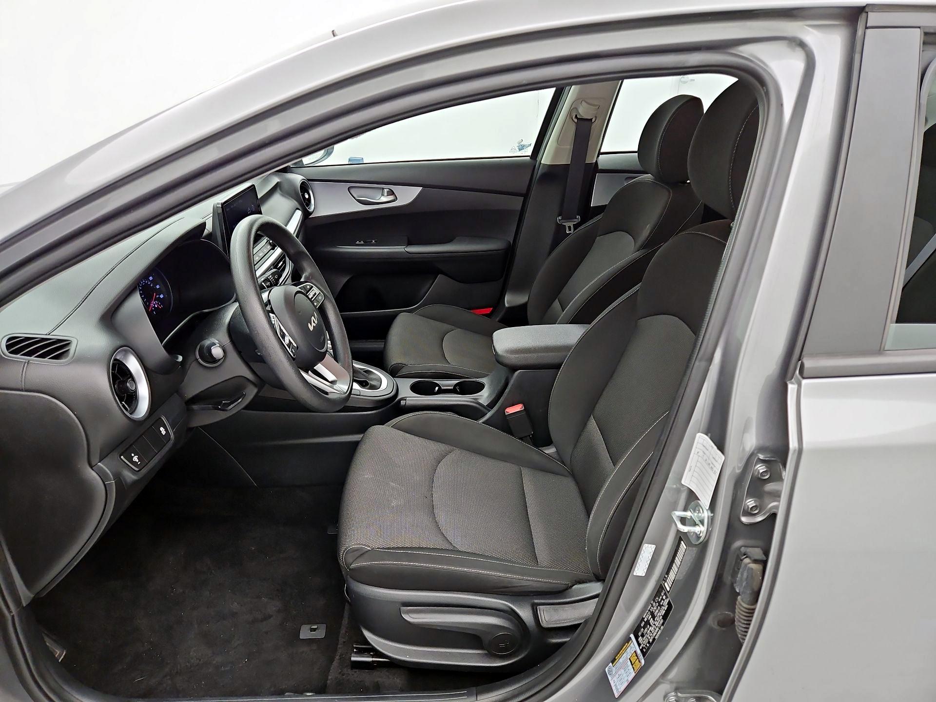 Thumbnail: 2024 Kia Forte - 11