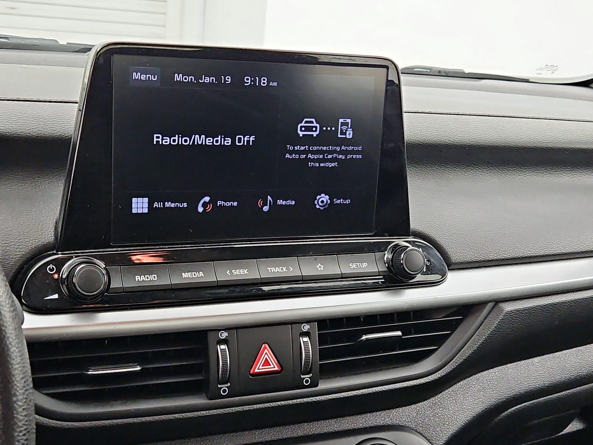 Thumbnail: 2024 Kia Forte - 15