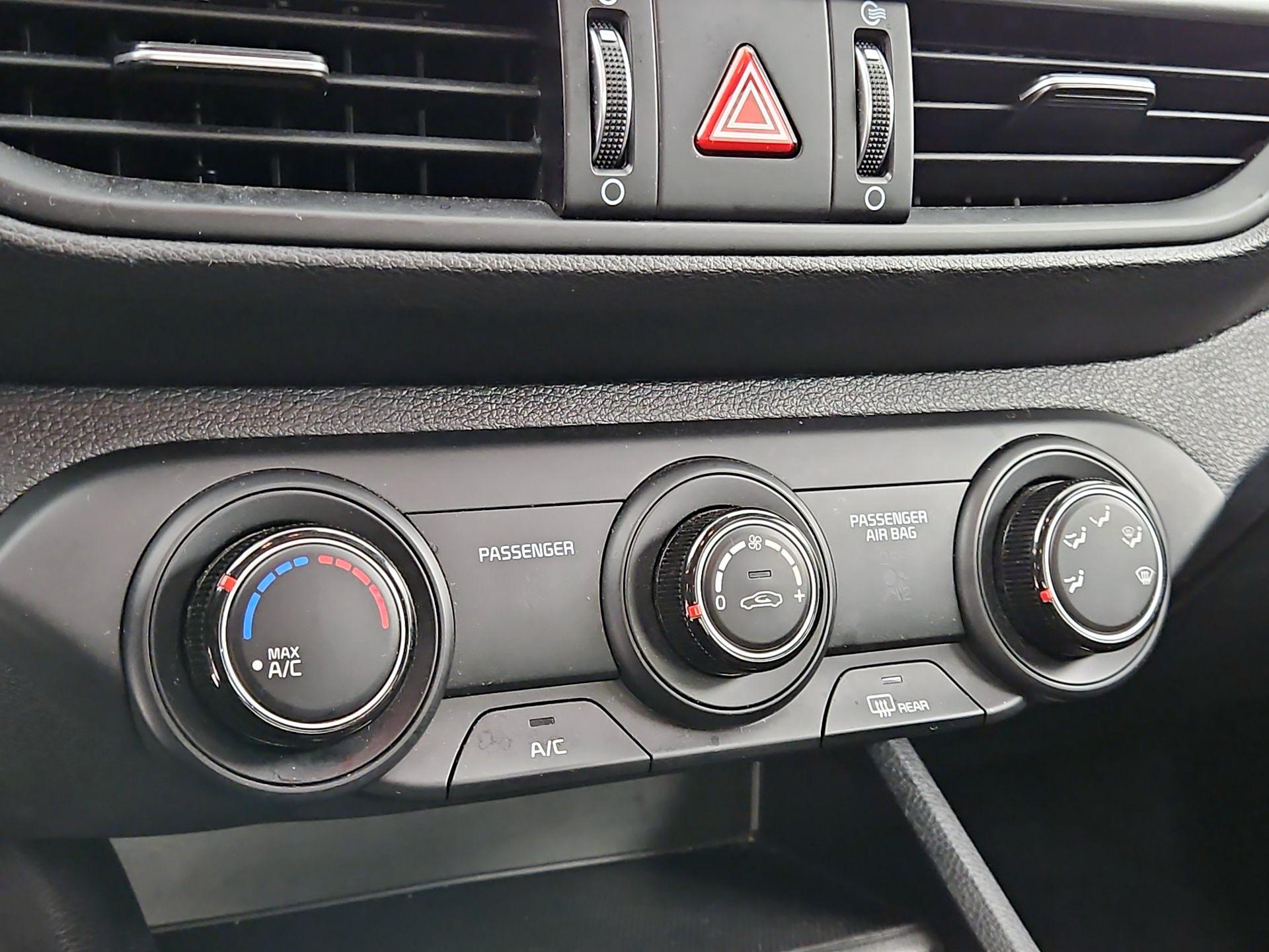 Thumbnail: 2024 Kia Forte - 16