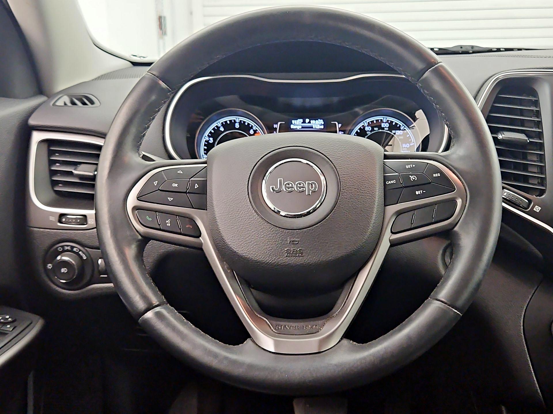 Thumbnail: 2019 Jeep Cherokee - 10