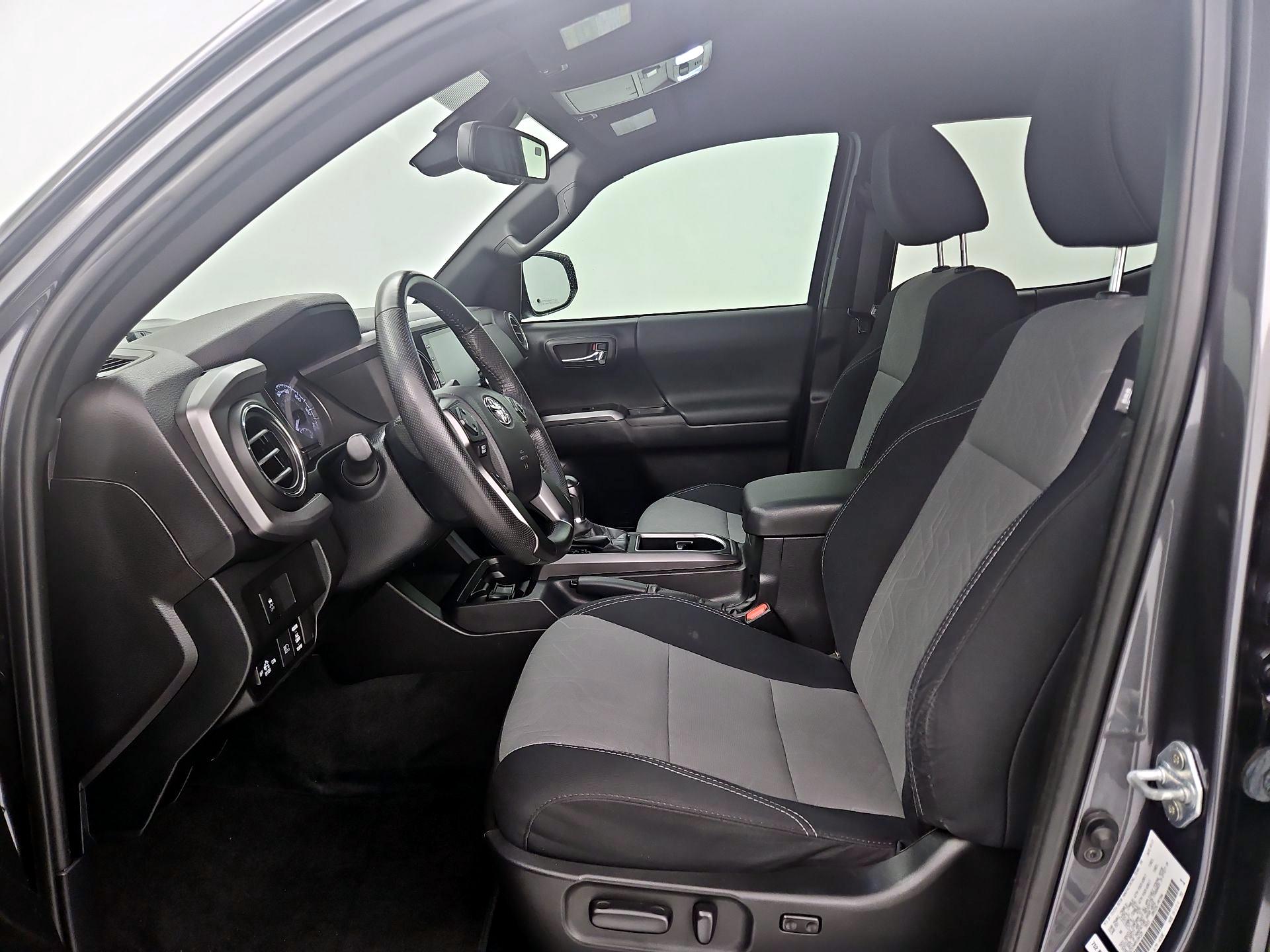 Thumbnail: 2021 Toyota Tacoma - 11