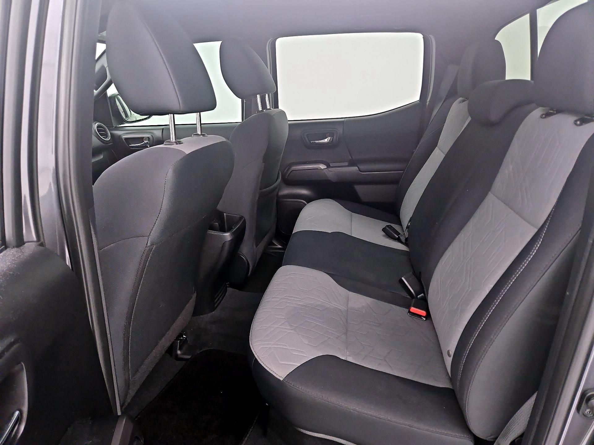 Thumbnail: 2021 Toyota Tacoma - 20