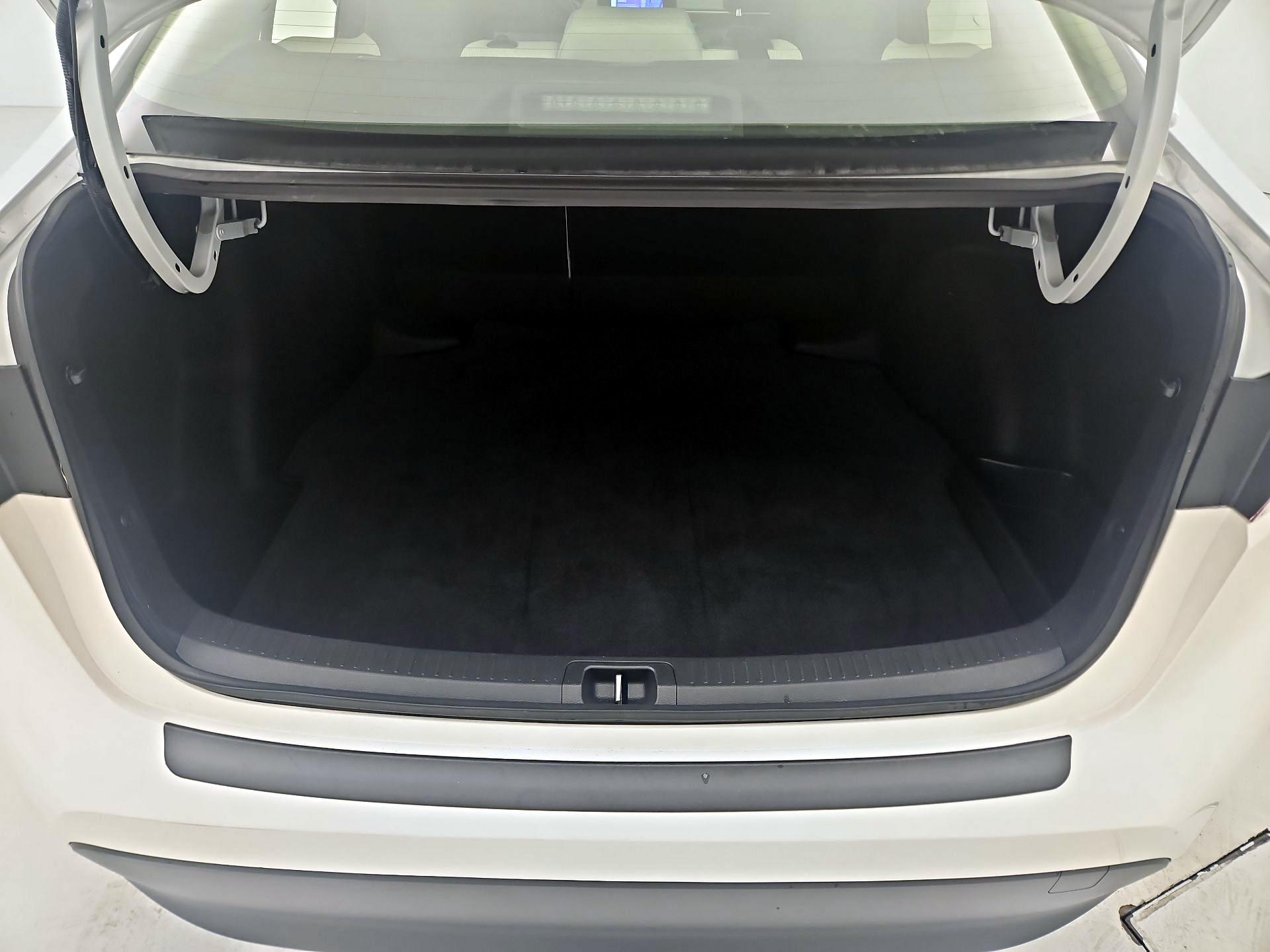 Thumbnail: 2025 Toyota Corolla - 20