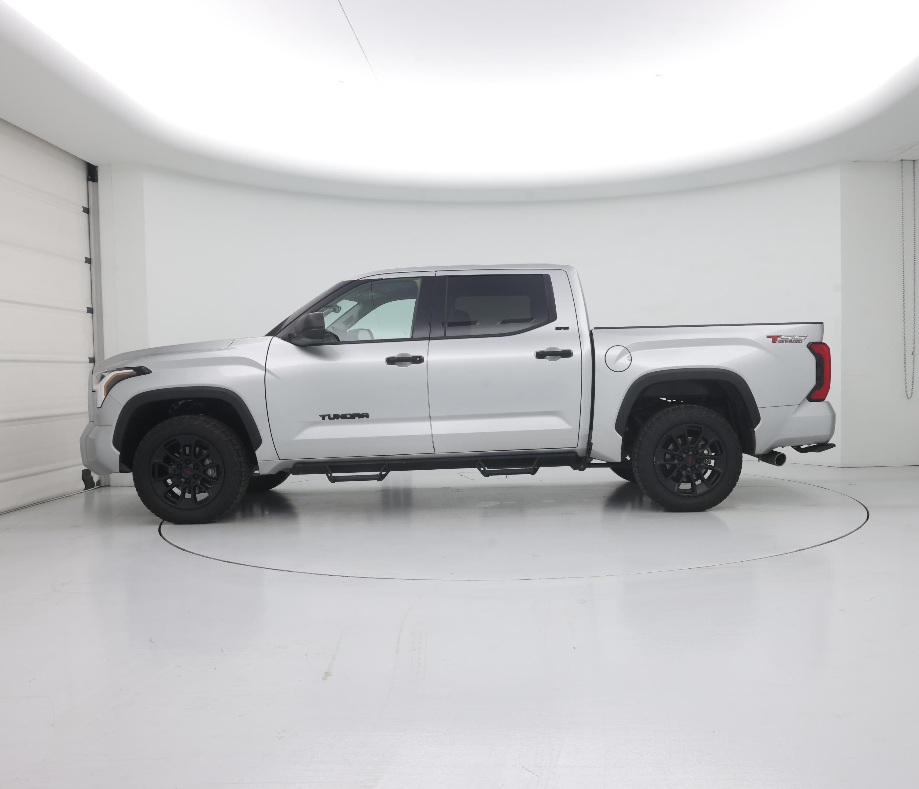 Thumbnail: 2023 Toyota Tundra - 3