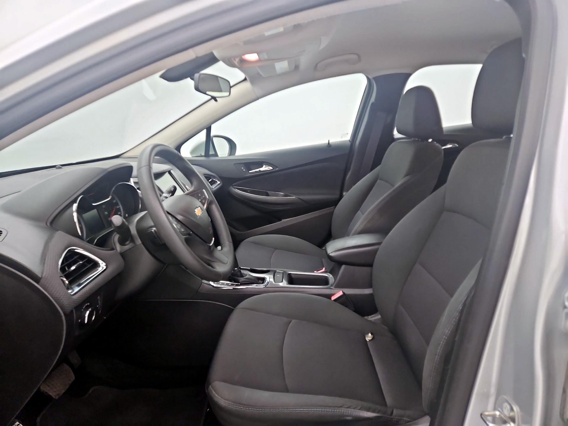 Thumbnail: 2017 Chevrolet Cruze - 11