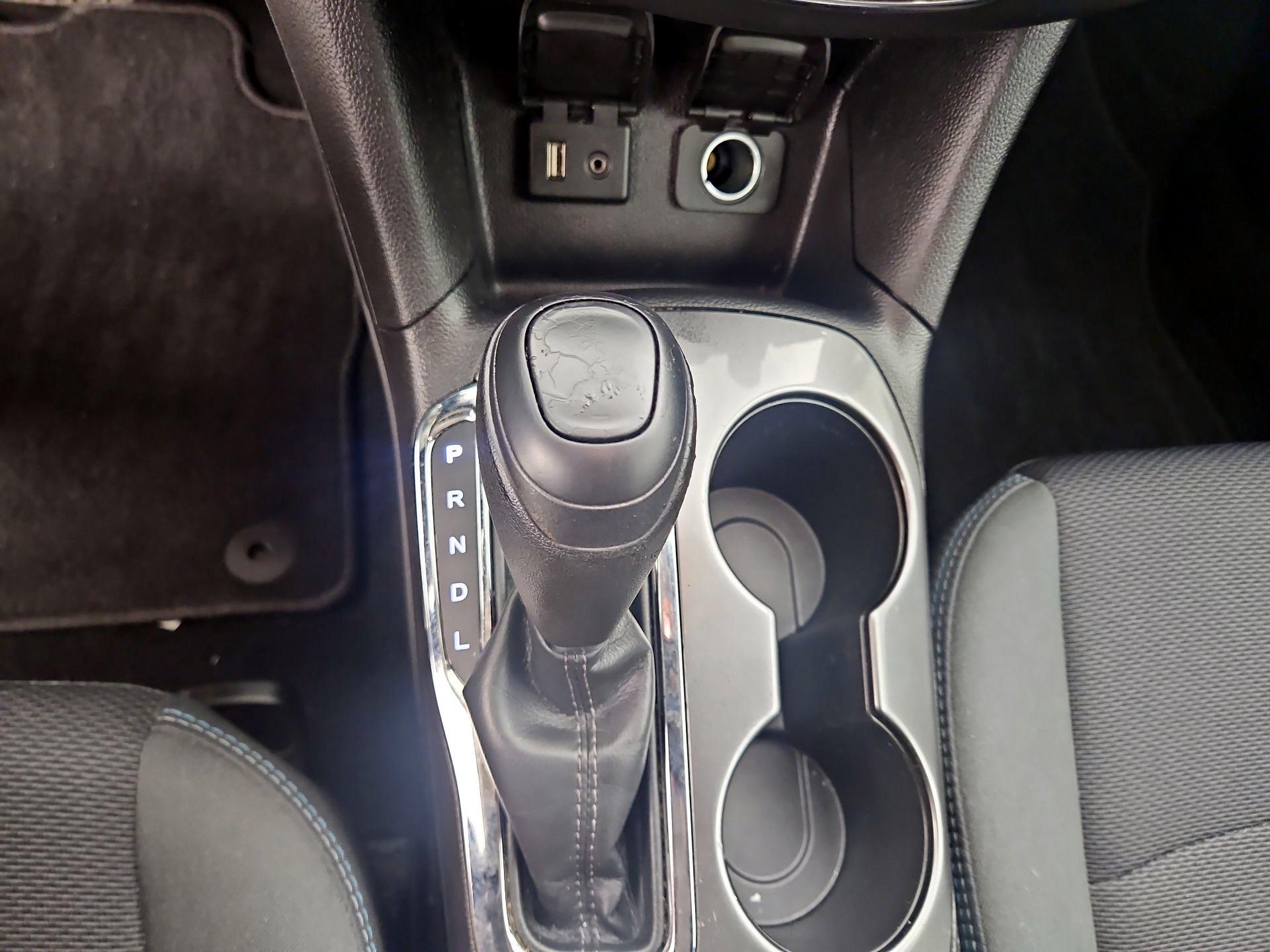 Thumbnail: 2017 Chevrolet Cruze - 16