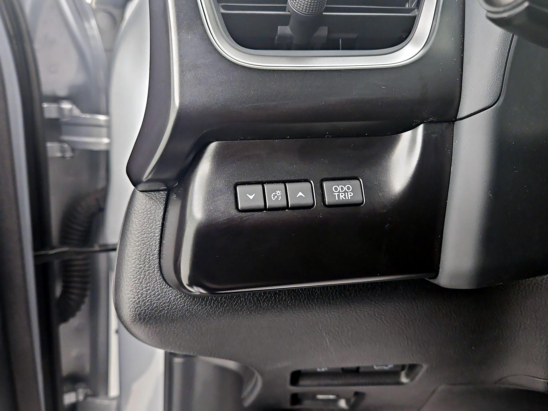 Thumbnail: 2024 Lexus UX - 13