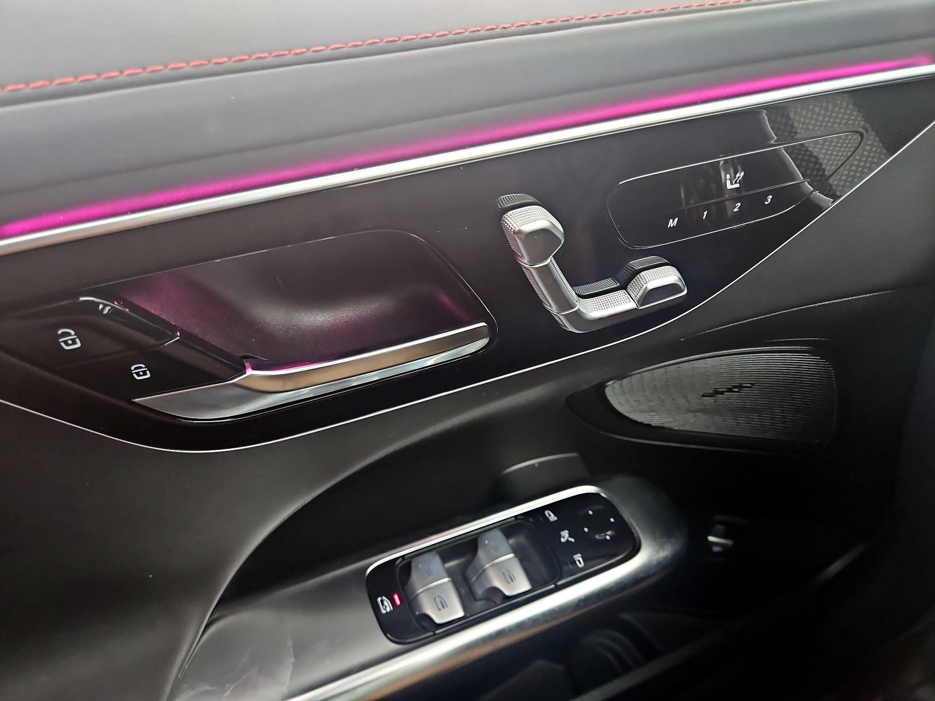 Thumbnail: 2023 Mercedes-Benz C-Class - 12