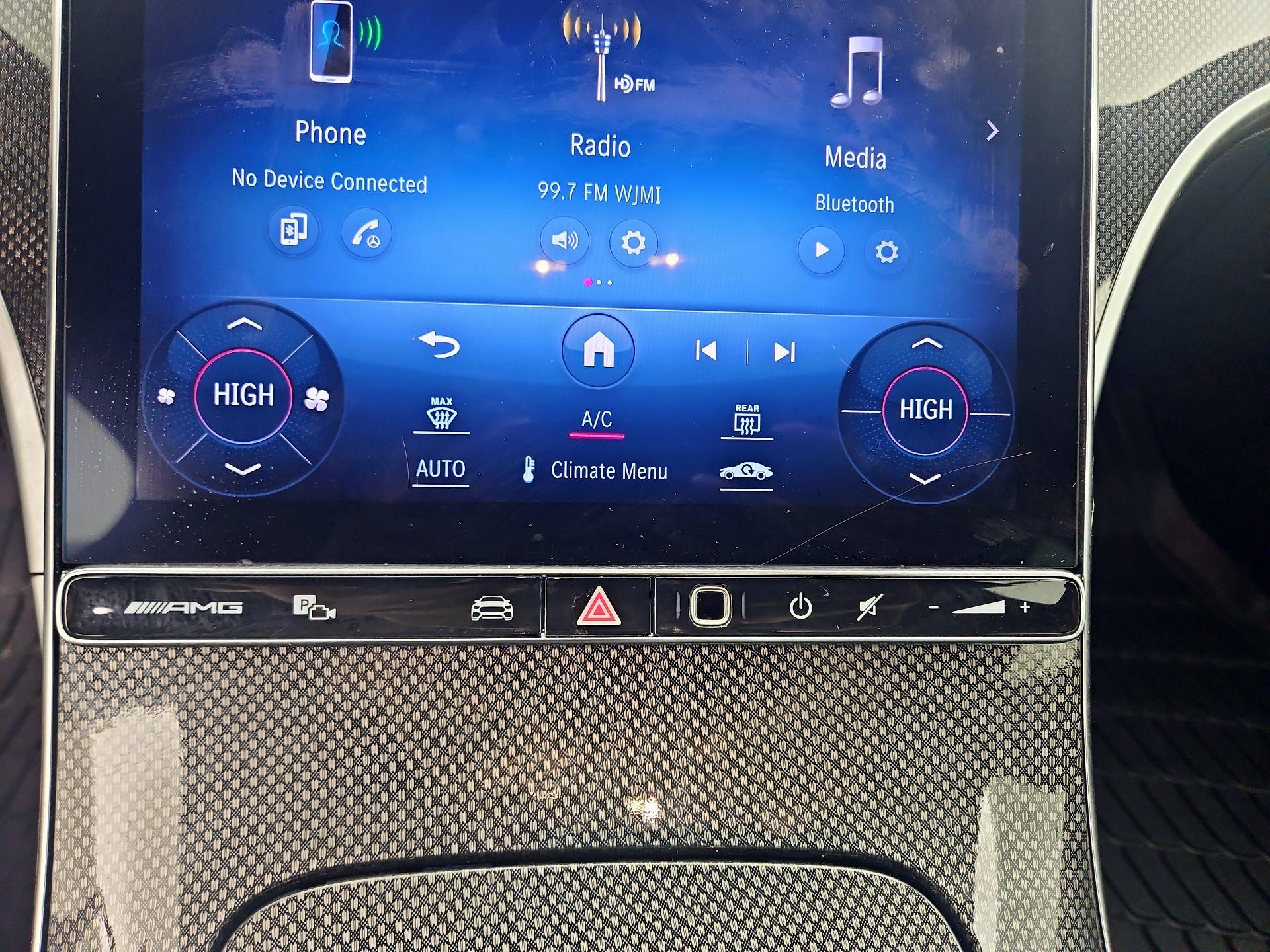 Thumbnail: 2023 Mercedes-Benz C-Class - 16