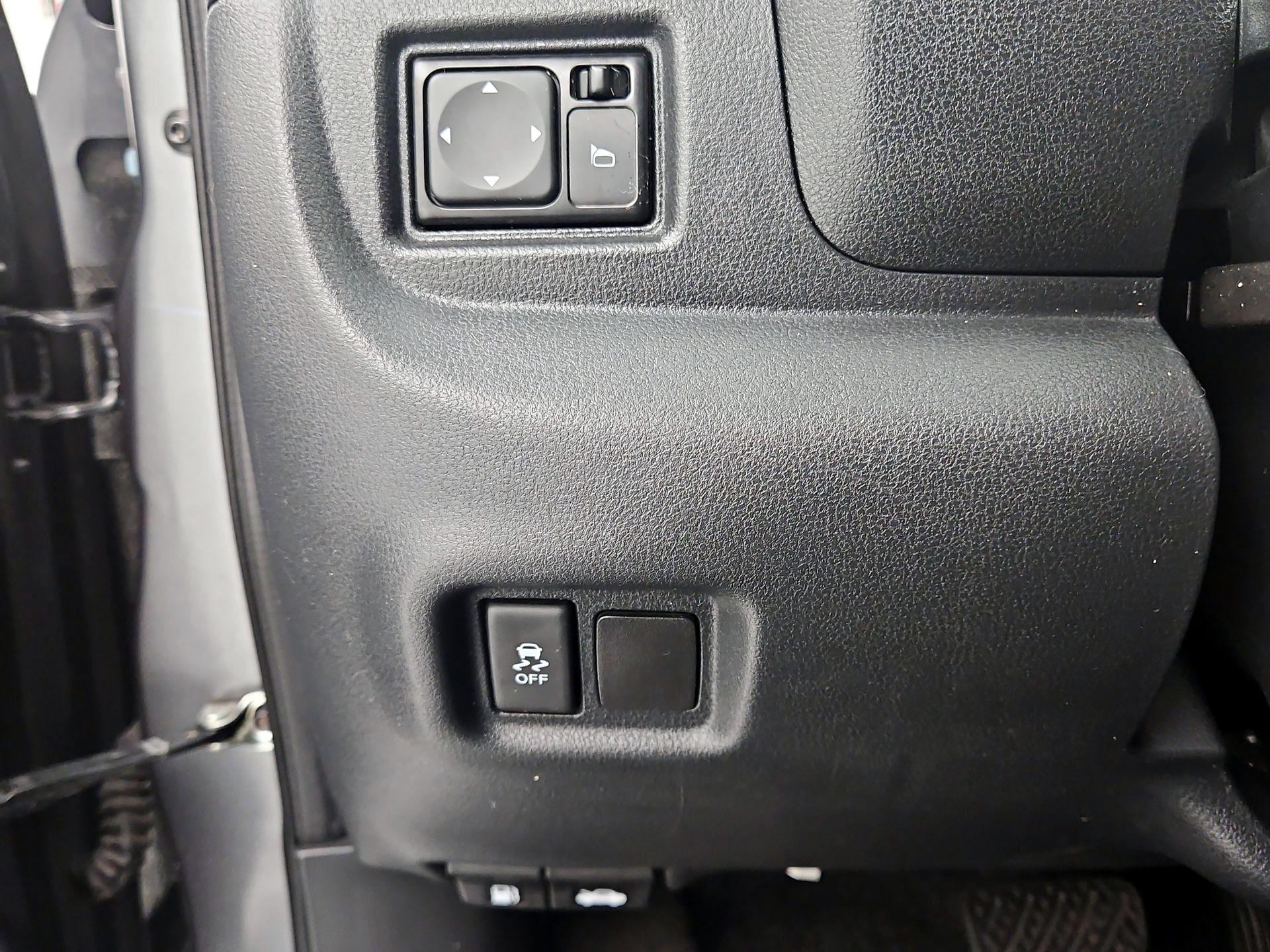 Thumbnail: 2019 Nissan Versa - 13