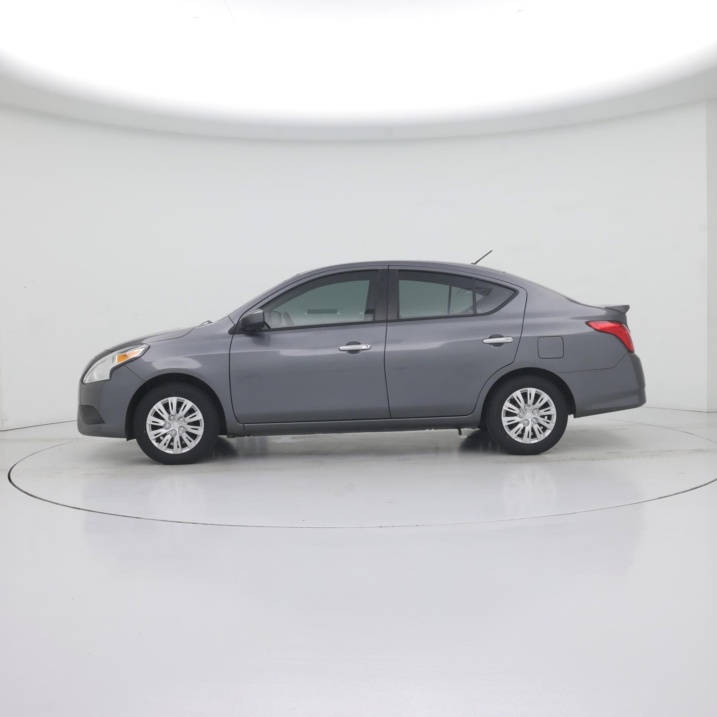 Thumbnail: 2019 Nissan Versa - 3