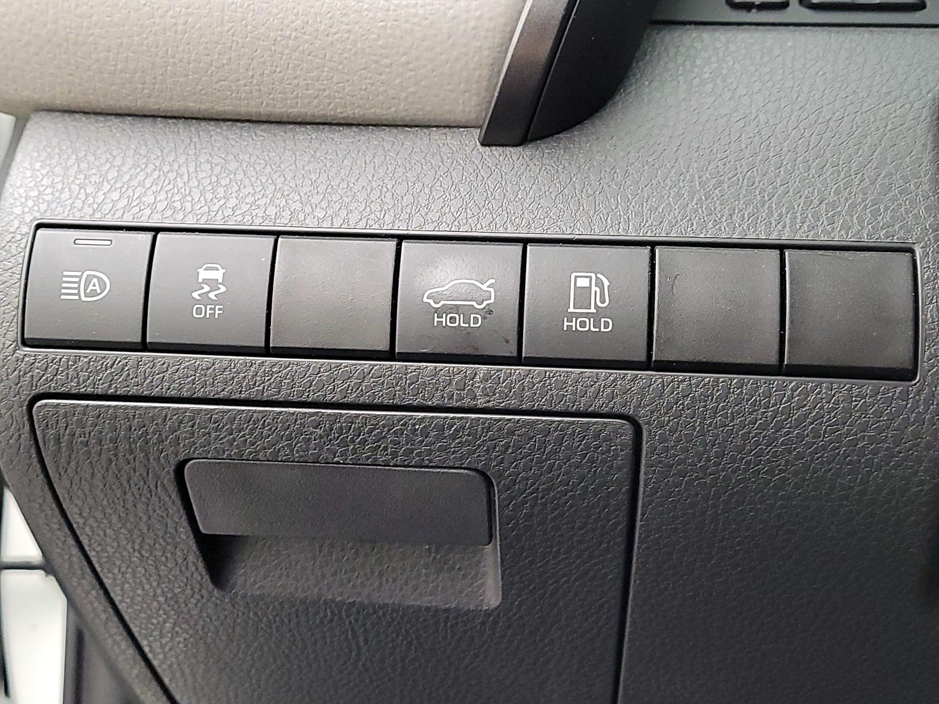 Thumbnail: 2024 Toyota Camry - 13