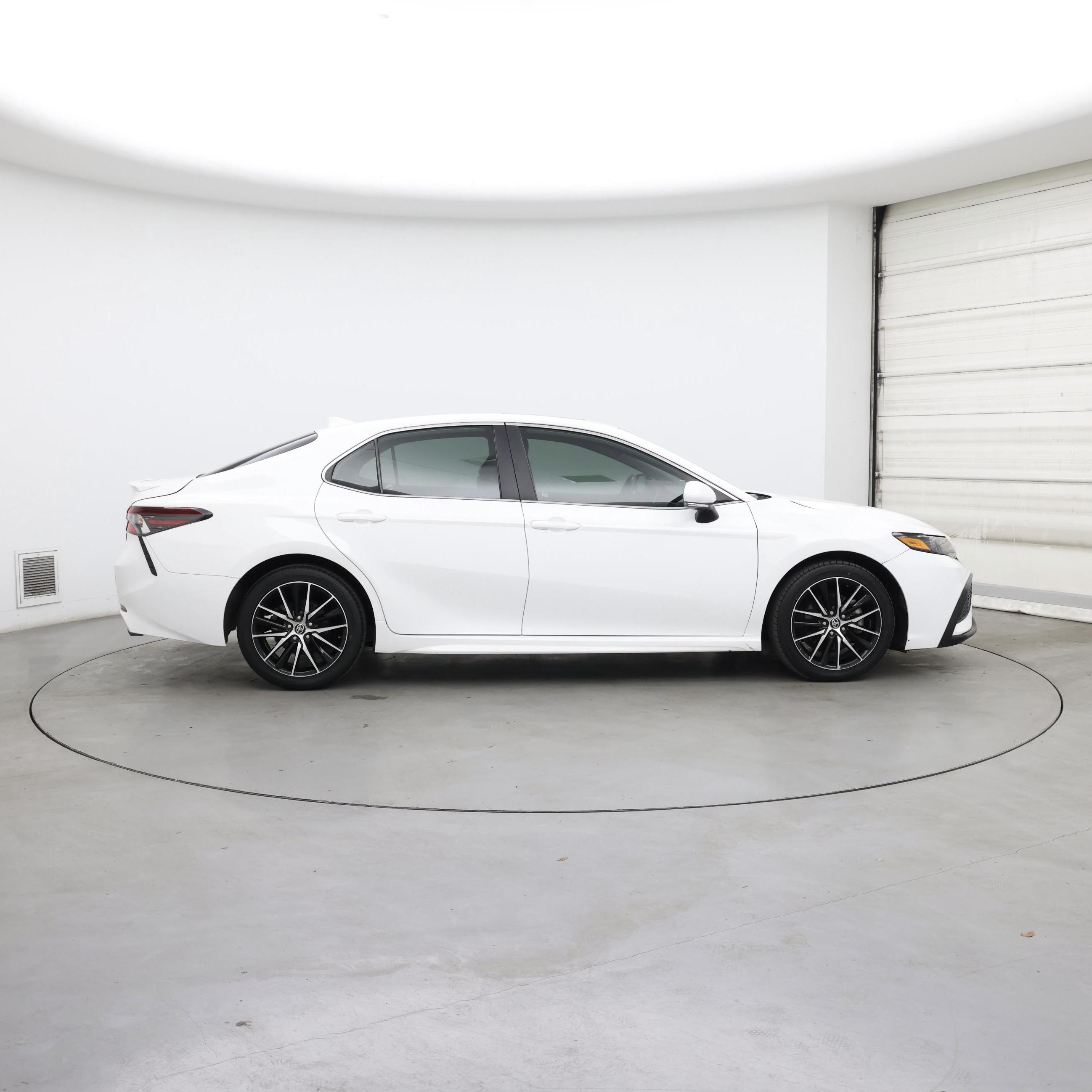 Thumbnail: 2024 Toyota Camry - 7