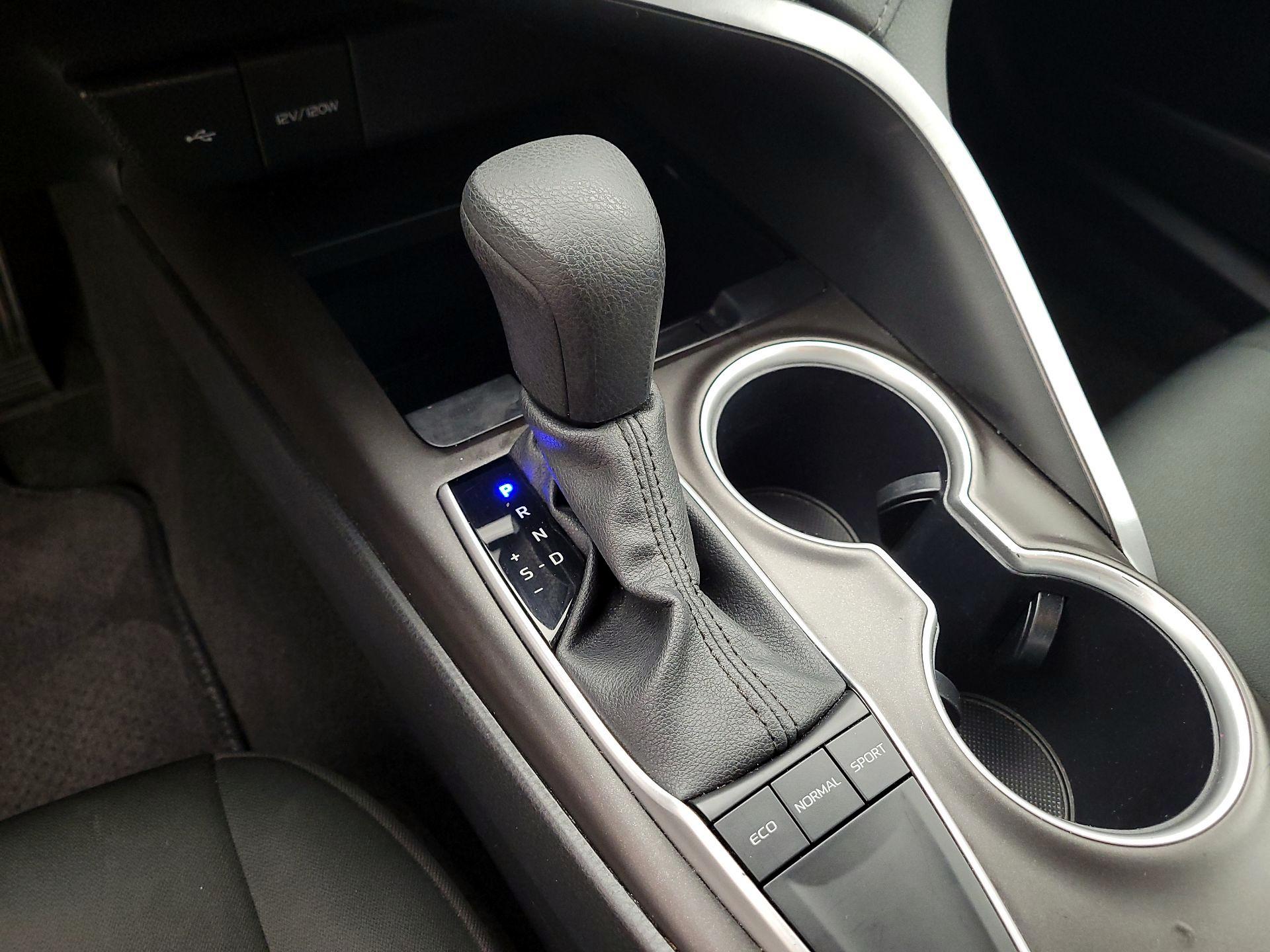 Thumbnail: 2024 Toyota Camry - 17