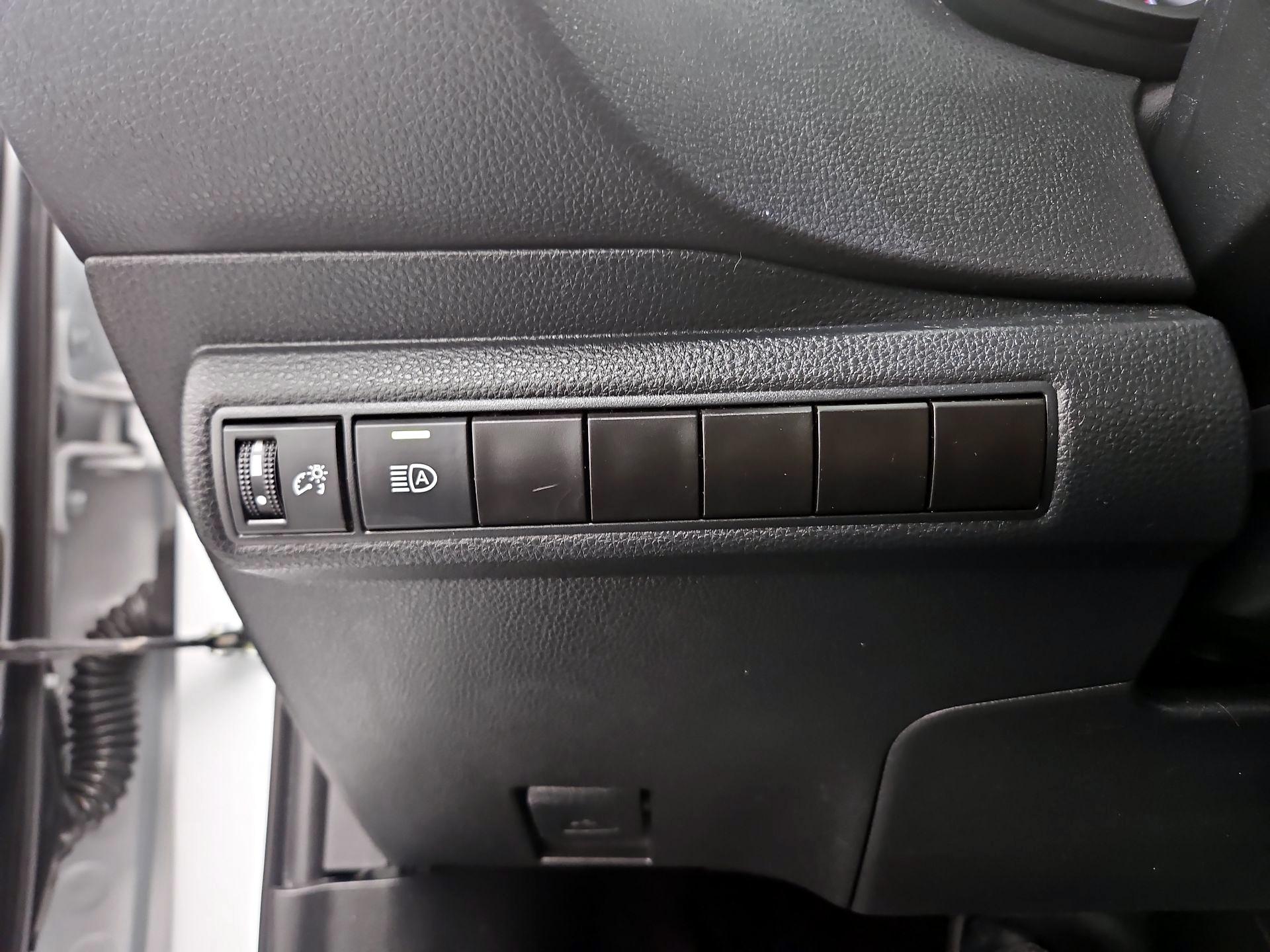 Thumbnail: 2024 Toyota Corolla - 13