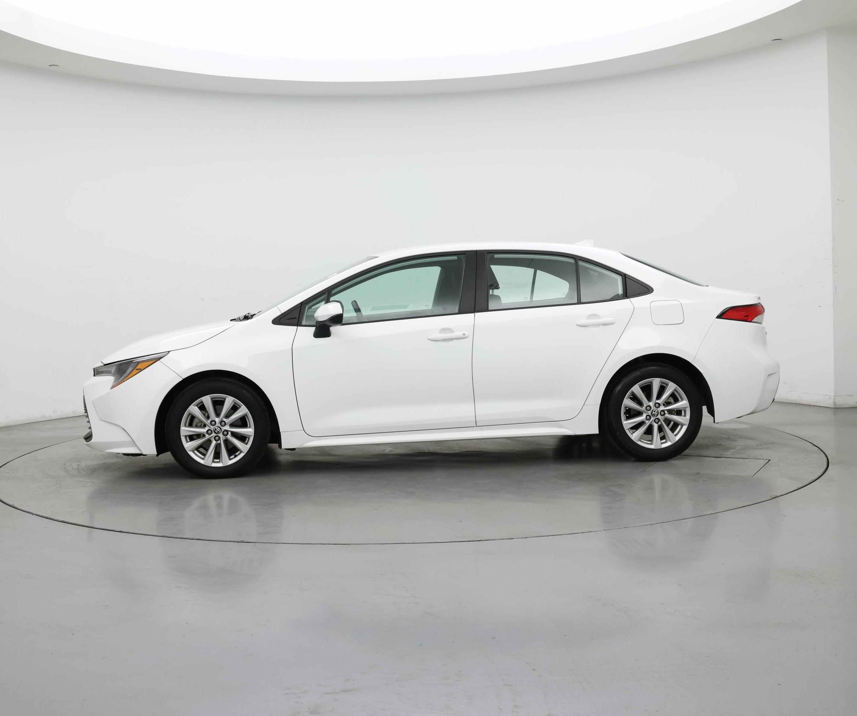 Thumbnail: 2024 Toyota Corolla - 3