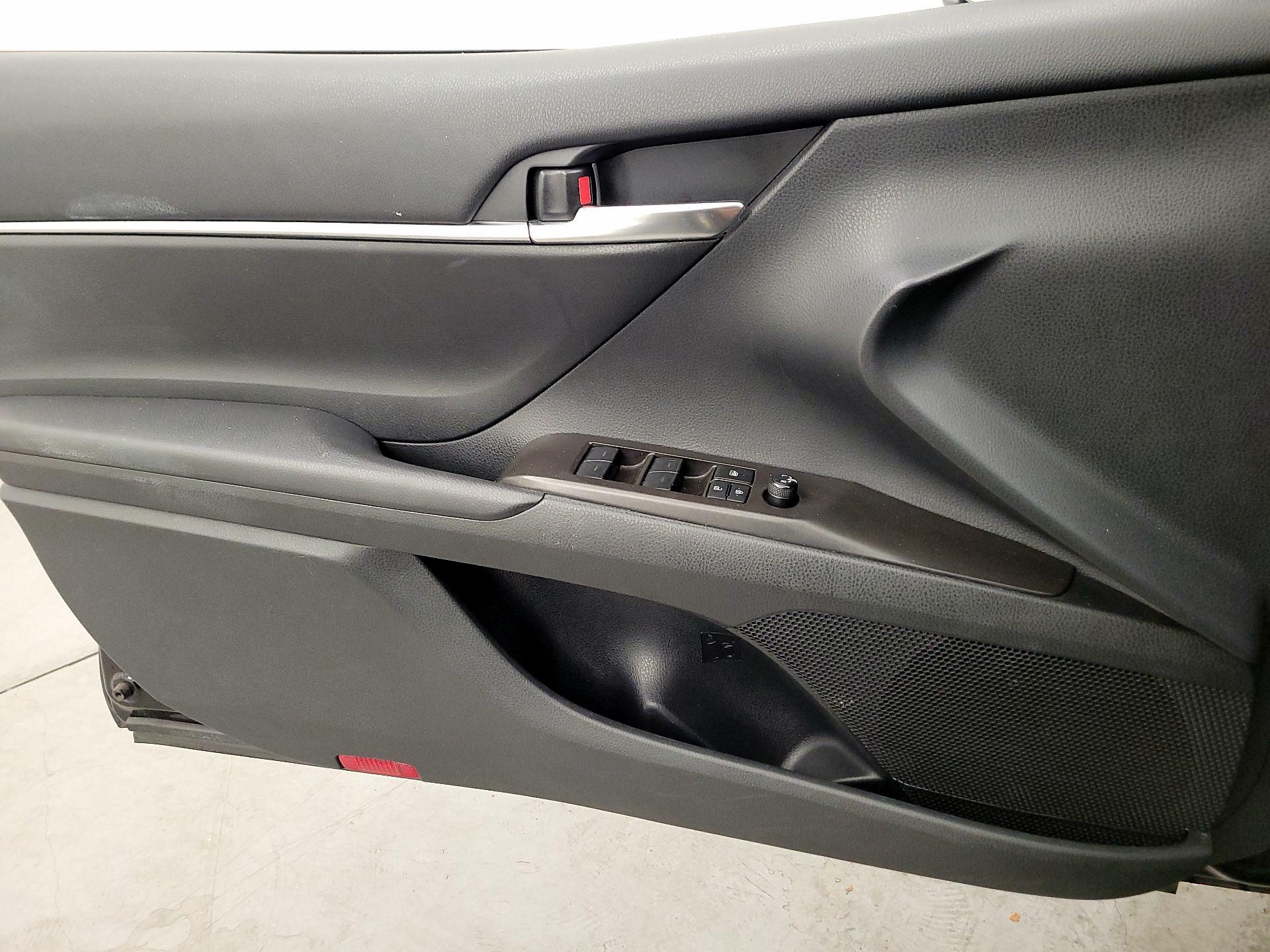 Thumbnail: 2024 Toyota Camry - 12