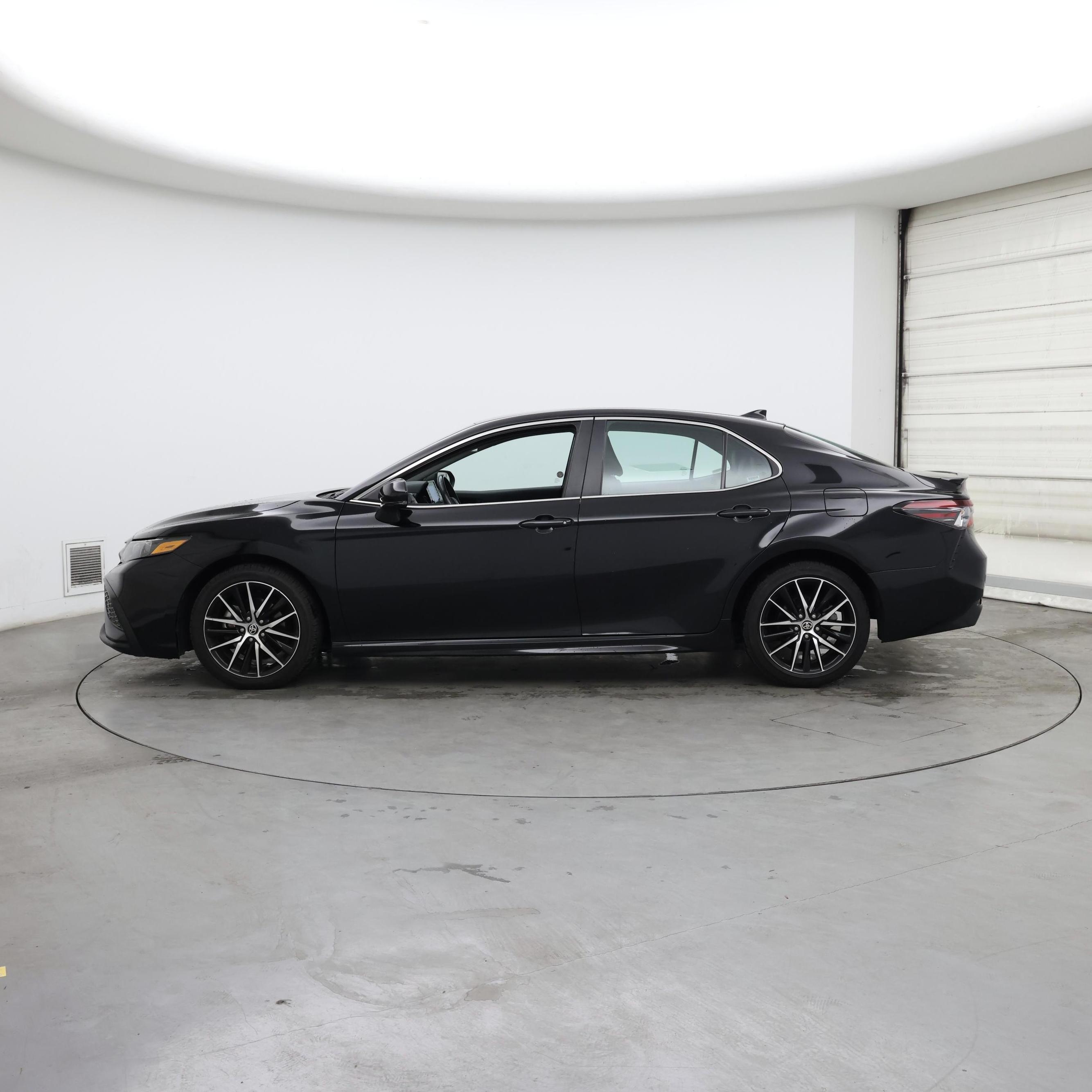 Thumbnail: 2024 Toyota Camry - 3