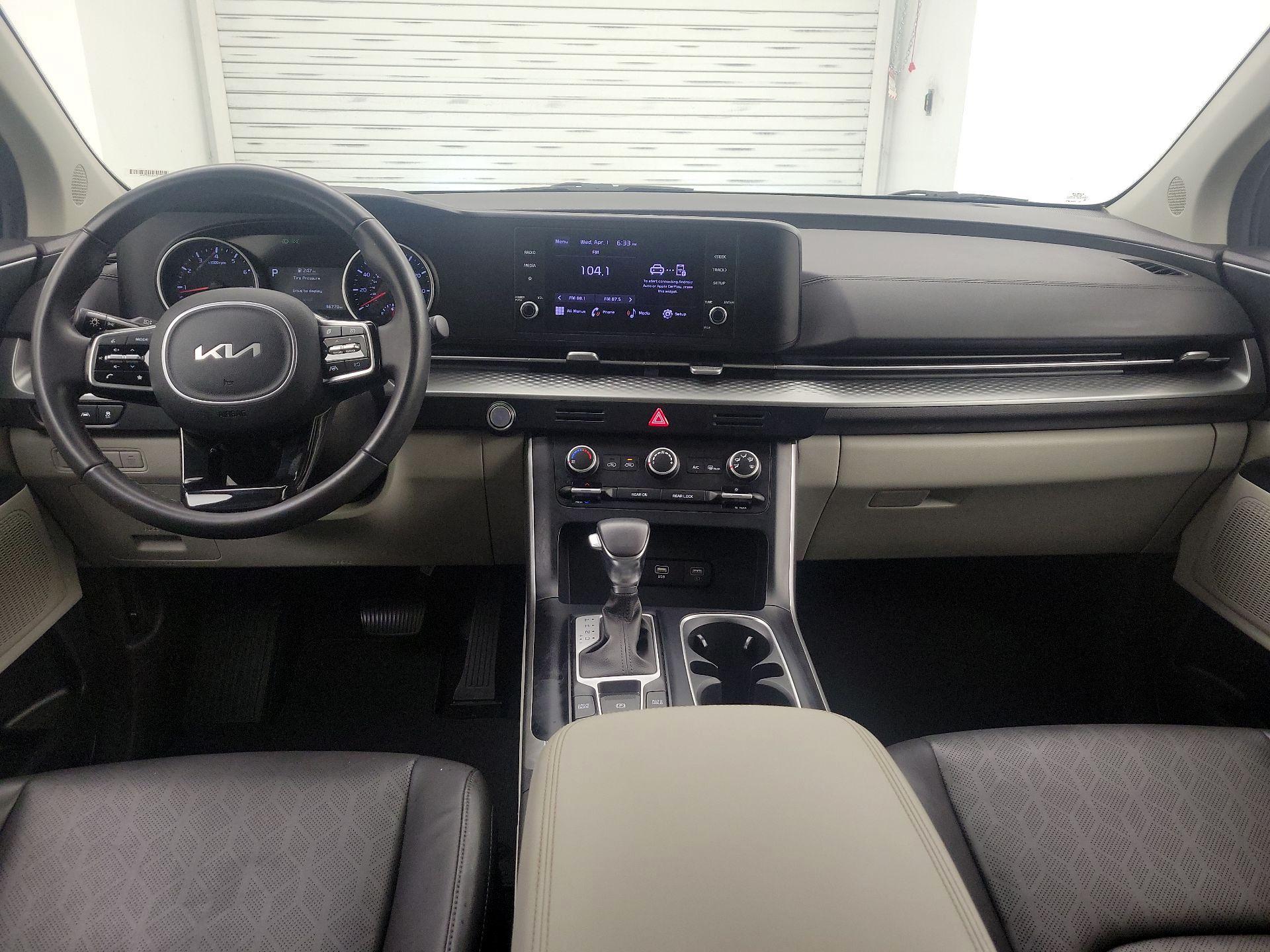 Thumbnail: 2024 Kia Carnival - 9