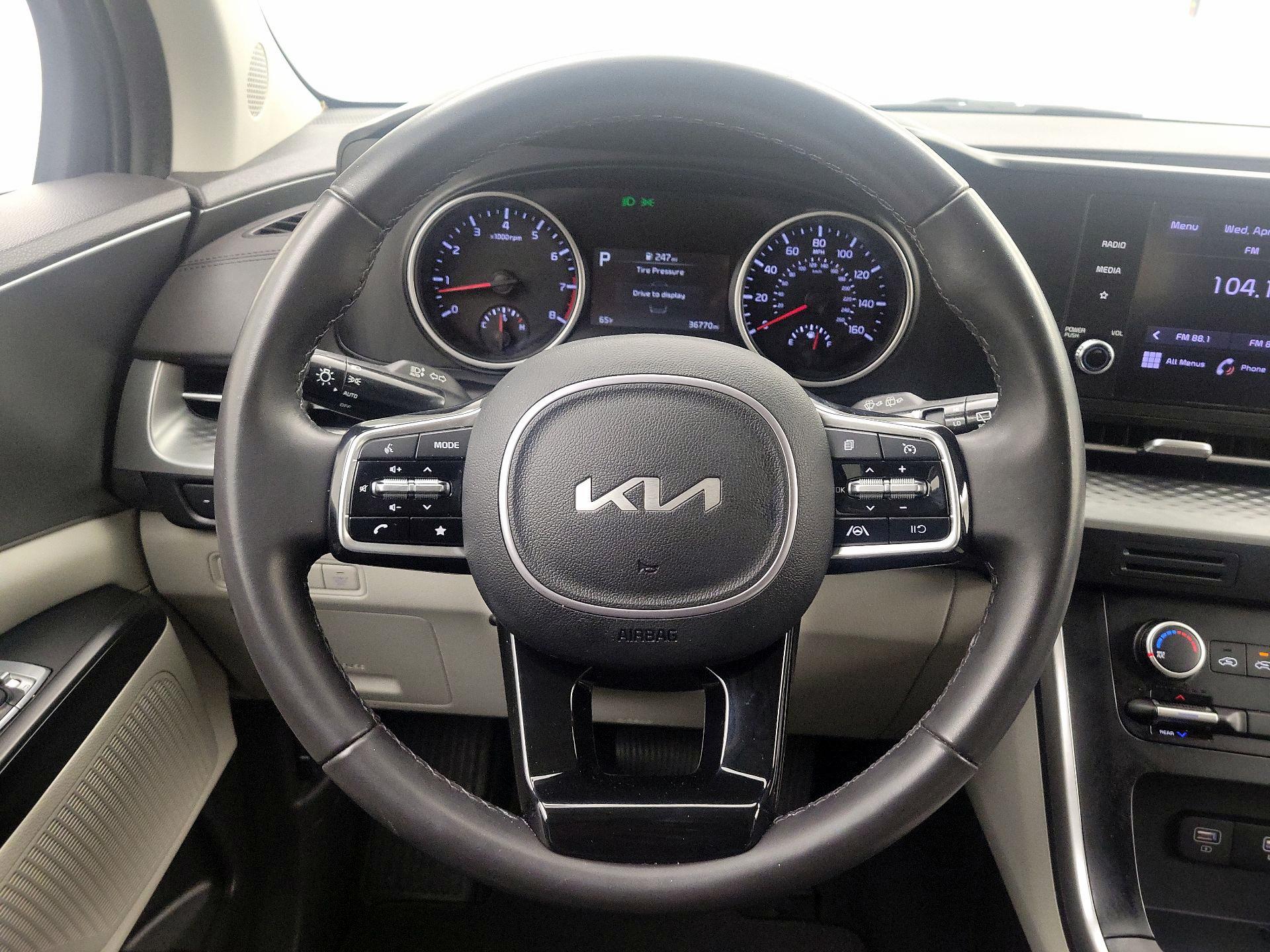 Thumbnail: 2024 Kia Carnival - 10