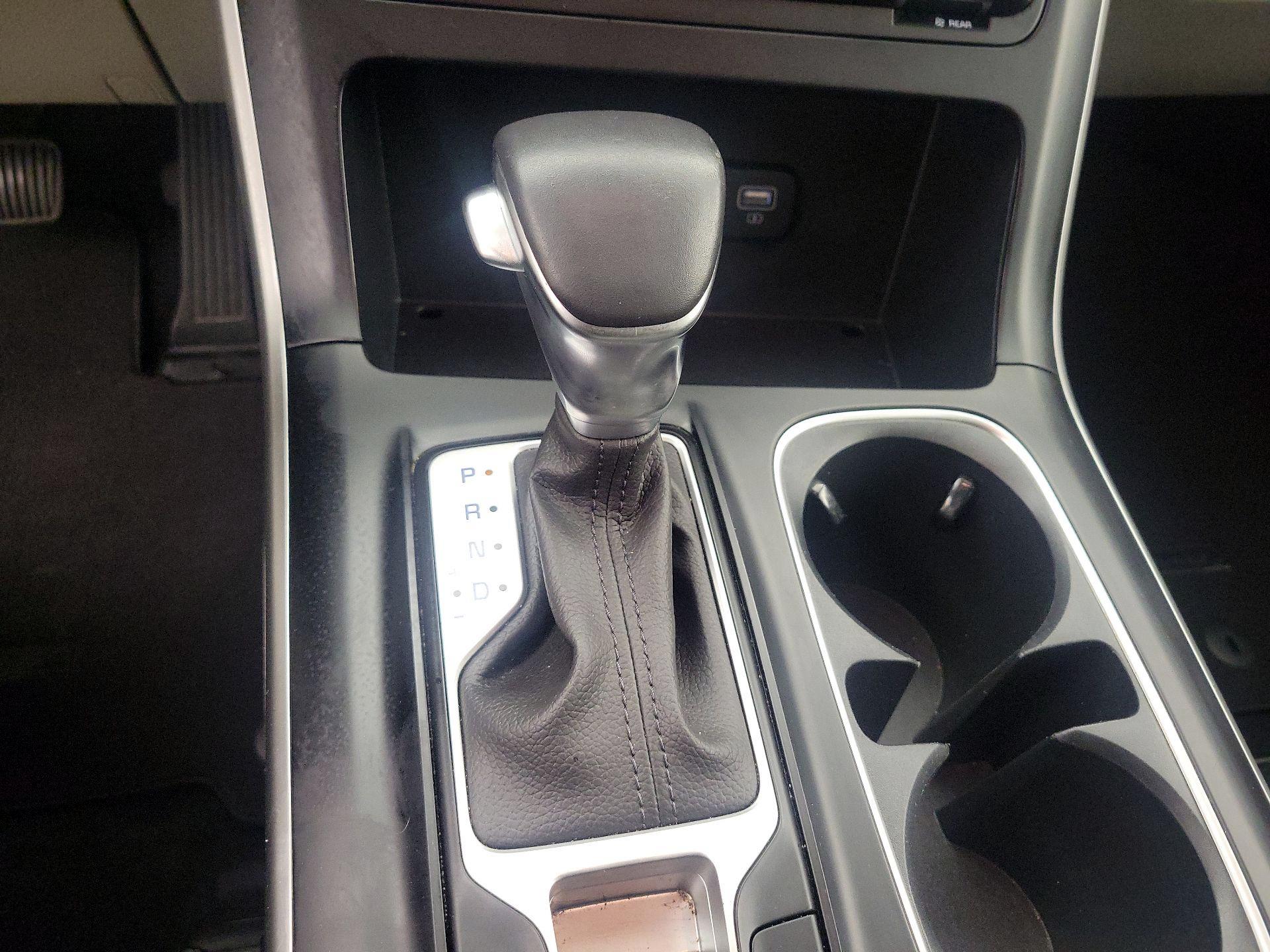 Thumbnail: 2024 Kia Carnival - 17