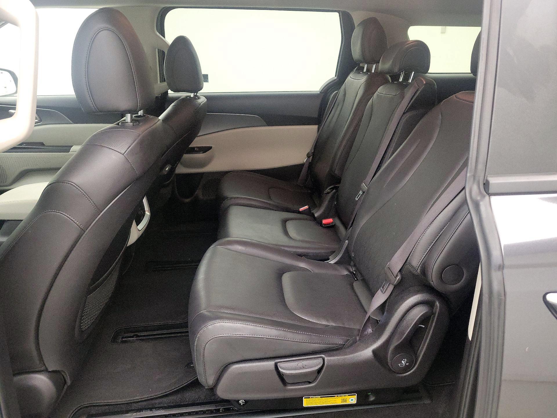 Thumbnail: 2024 Kia Carnival - 19