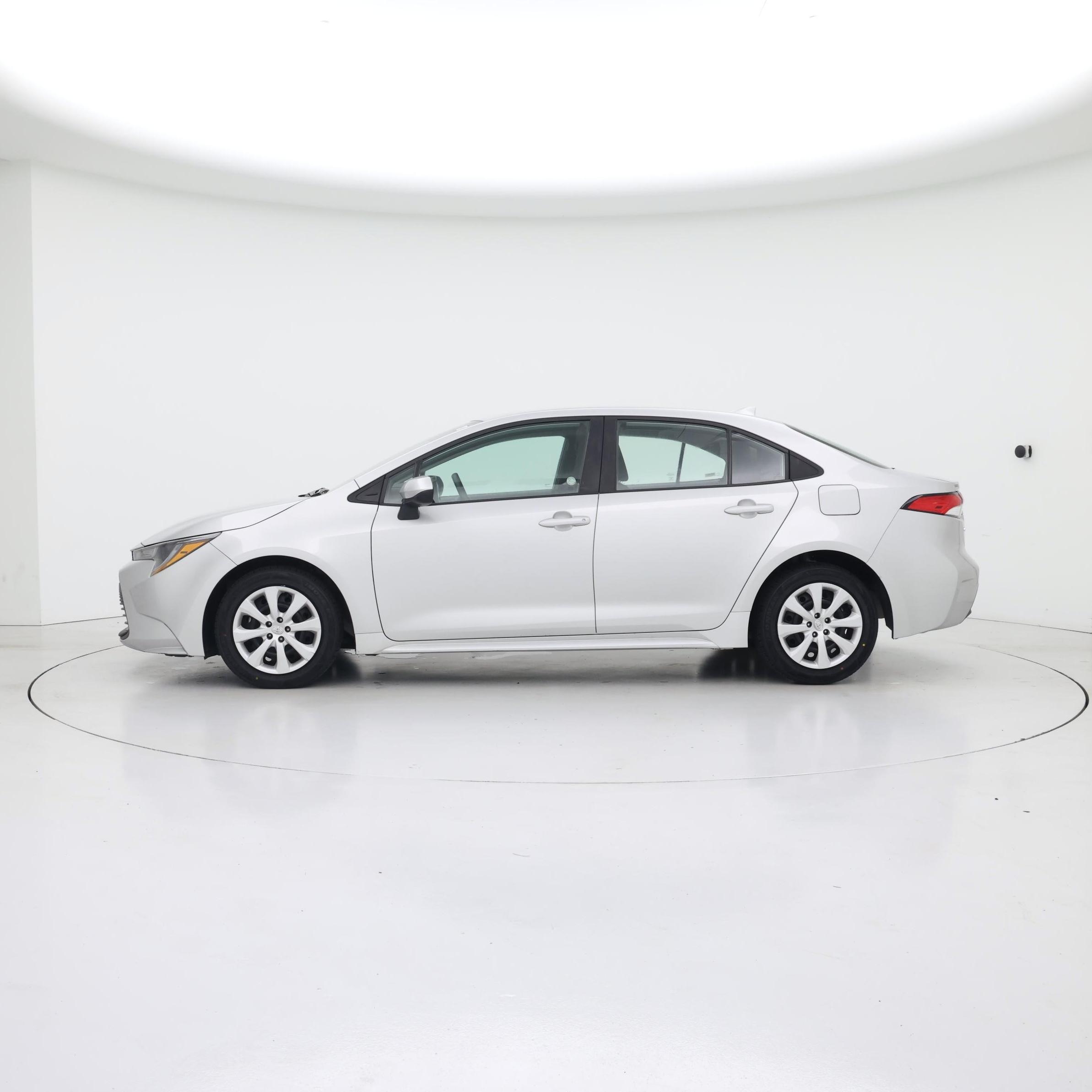 Thumbnail: 2024 Toyota Corolla - 3