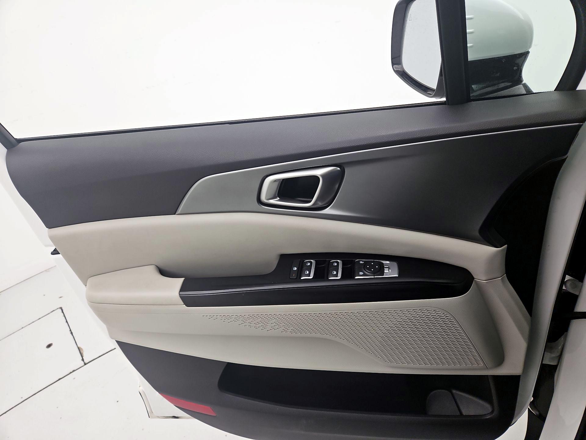 Thumbnail: 2024 Kia Carnival - 12