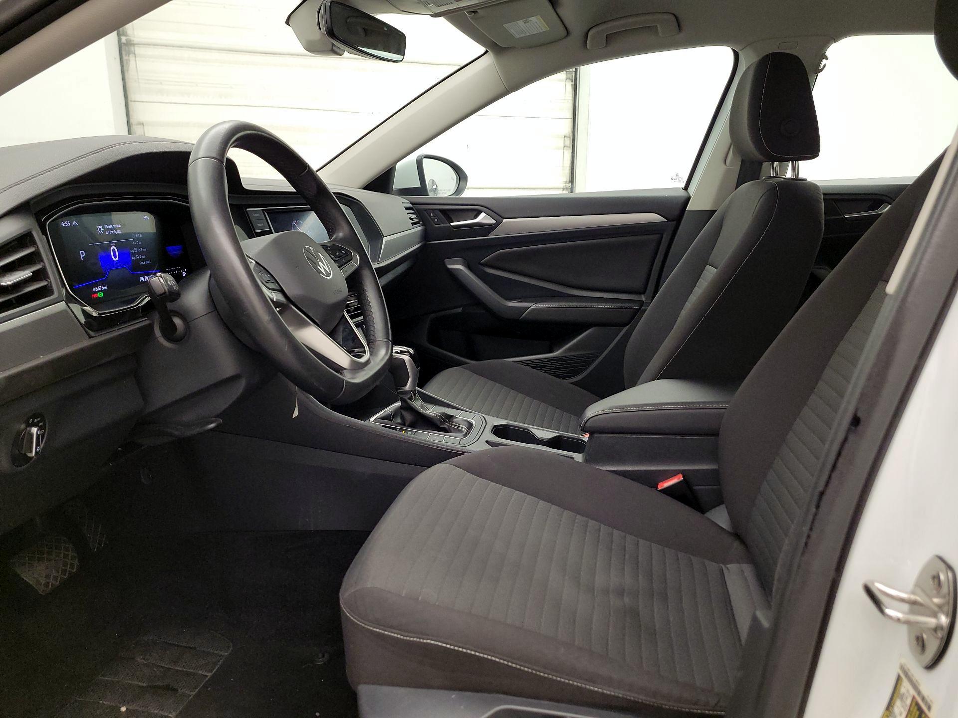 Thumbnail: 2024 Volkswagen Jetta - 11