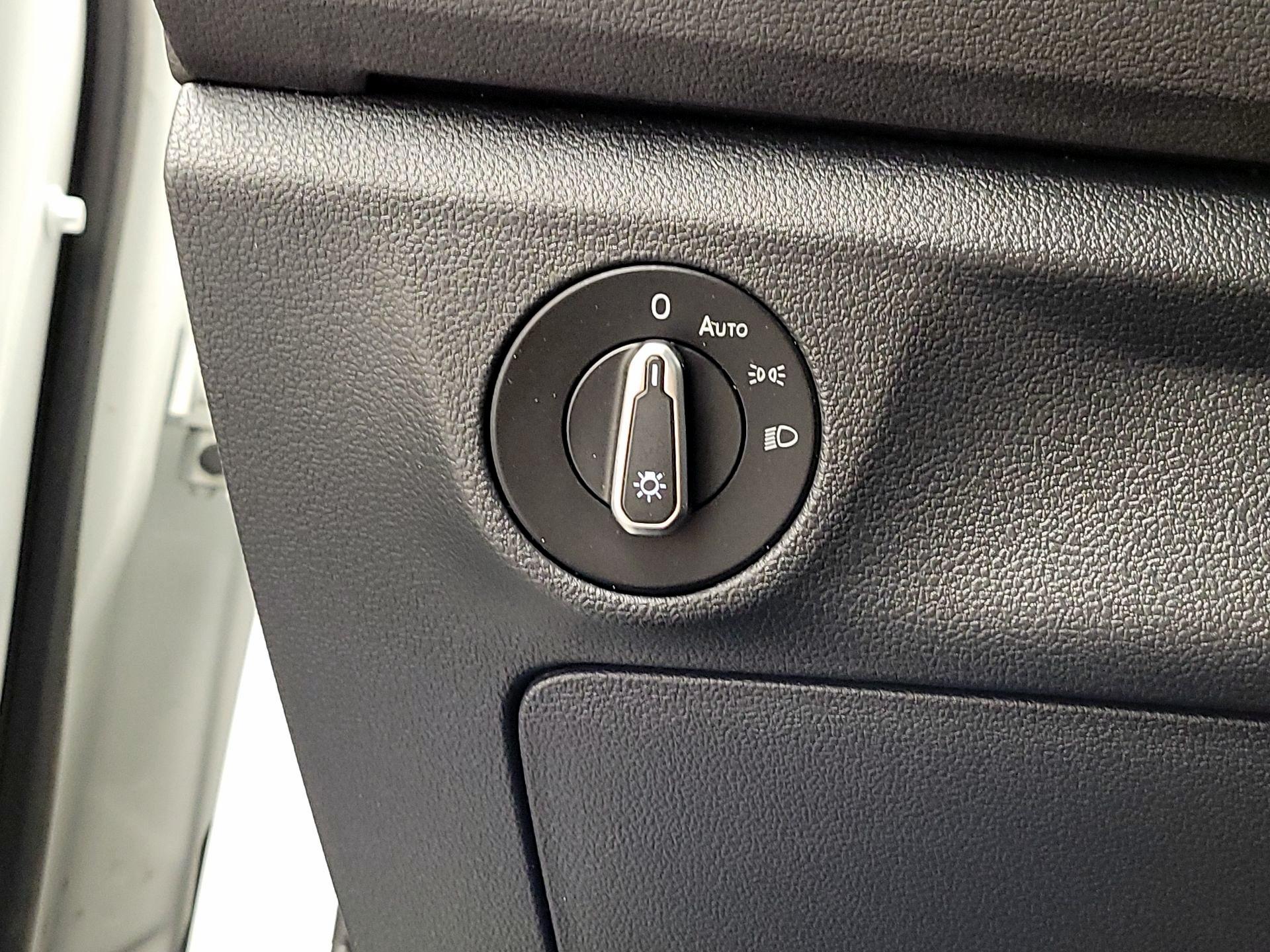 Thumbnail: 2024 Volkswagen Jetta - 13