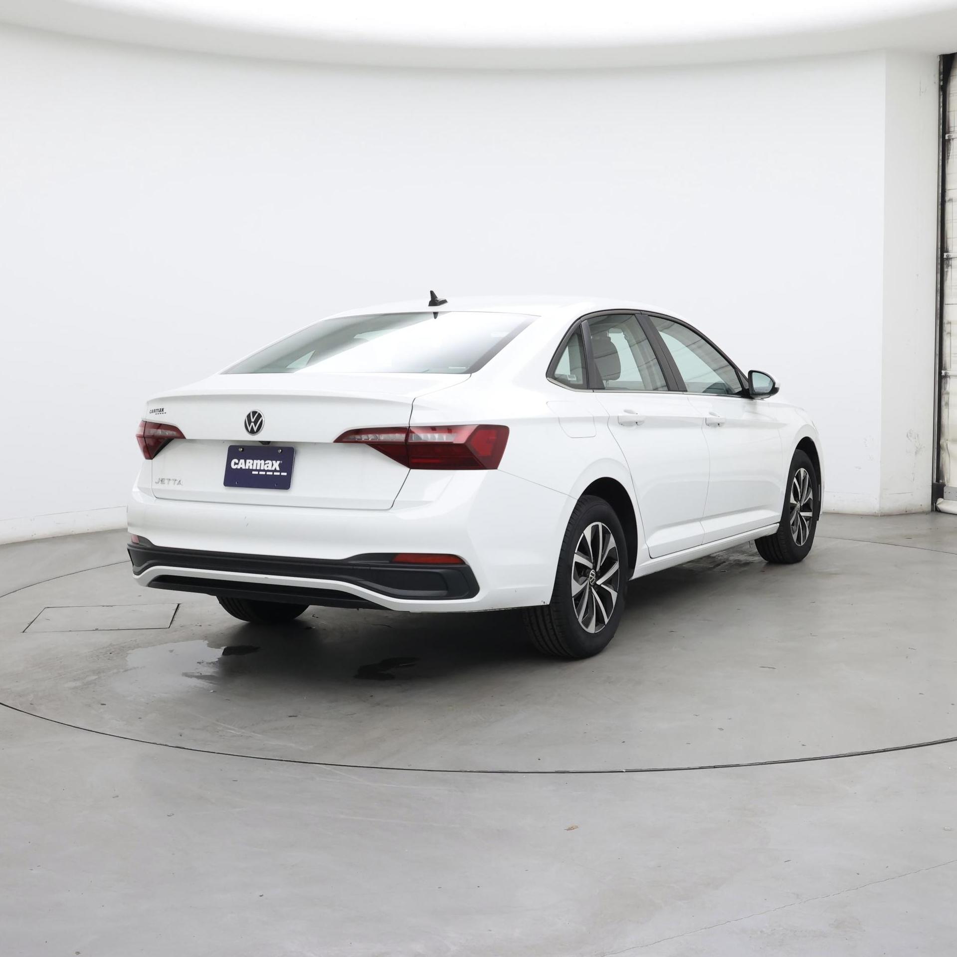 Thumbnail: 2024 Volkswagen Jetta - 8