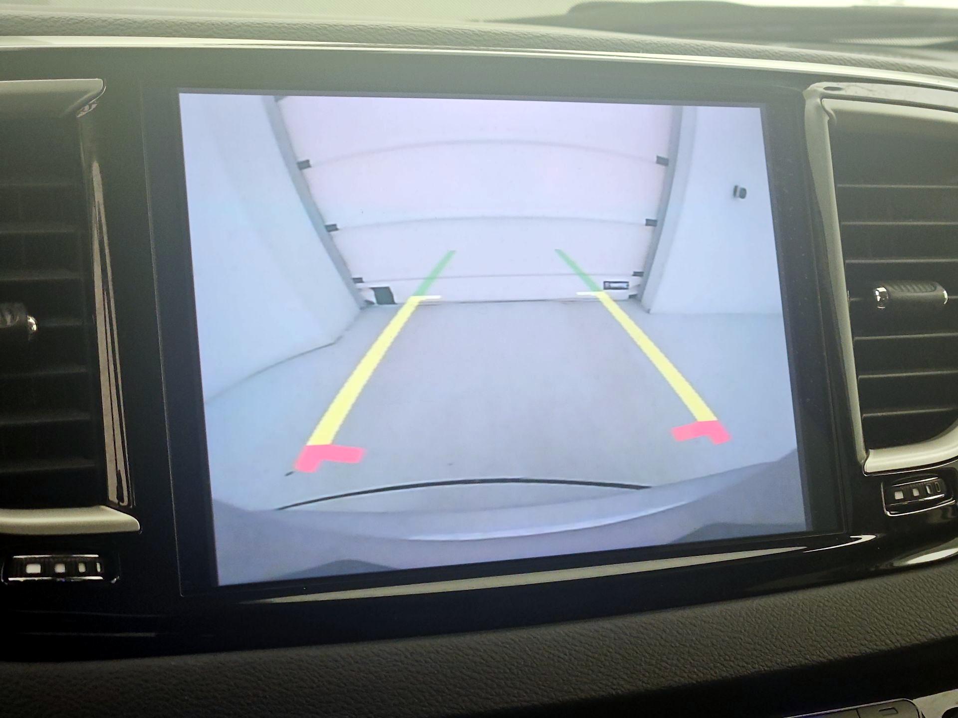 Thumbnail: 2024 Chrysler Pacifica - 14