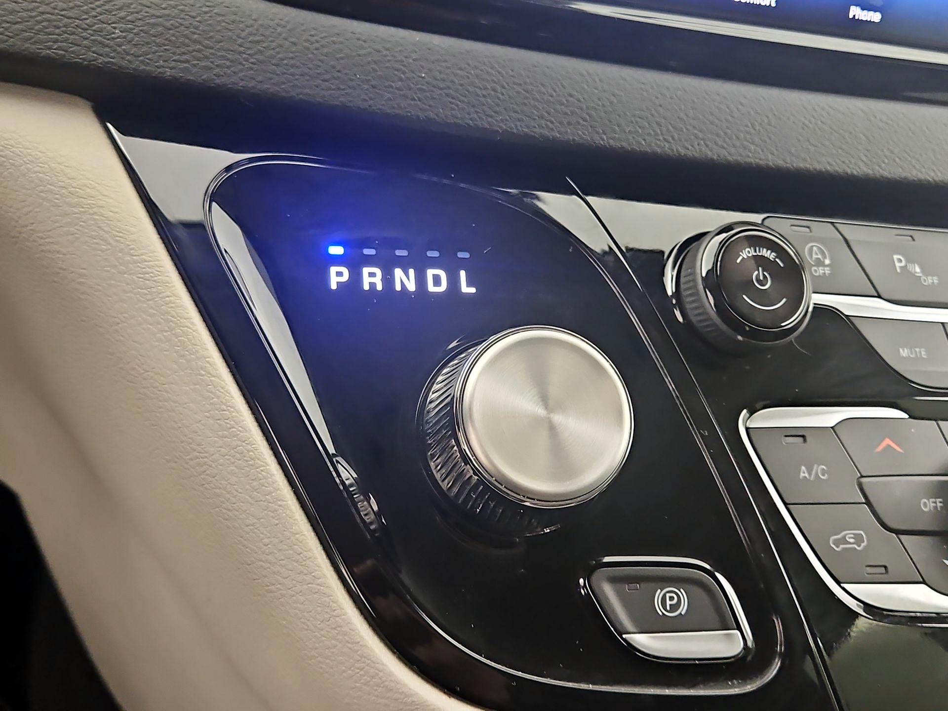 Thumbnail: 2024 Chrysler Pacifica - 17